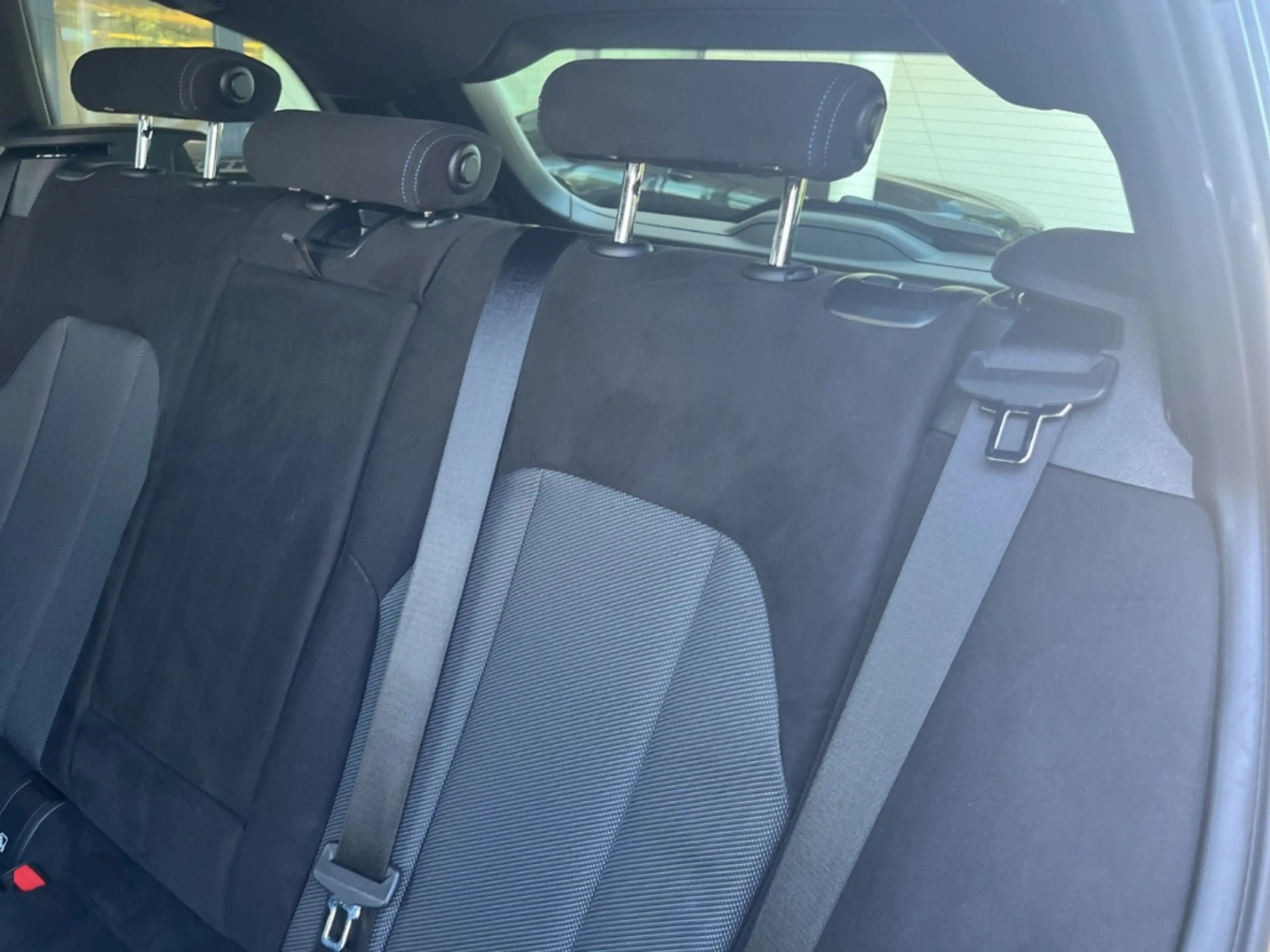 BMW 330 d xDrive M Sport touring/AHK/Navi/Soundsystem — photo 8