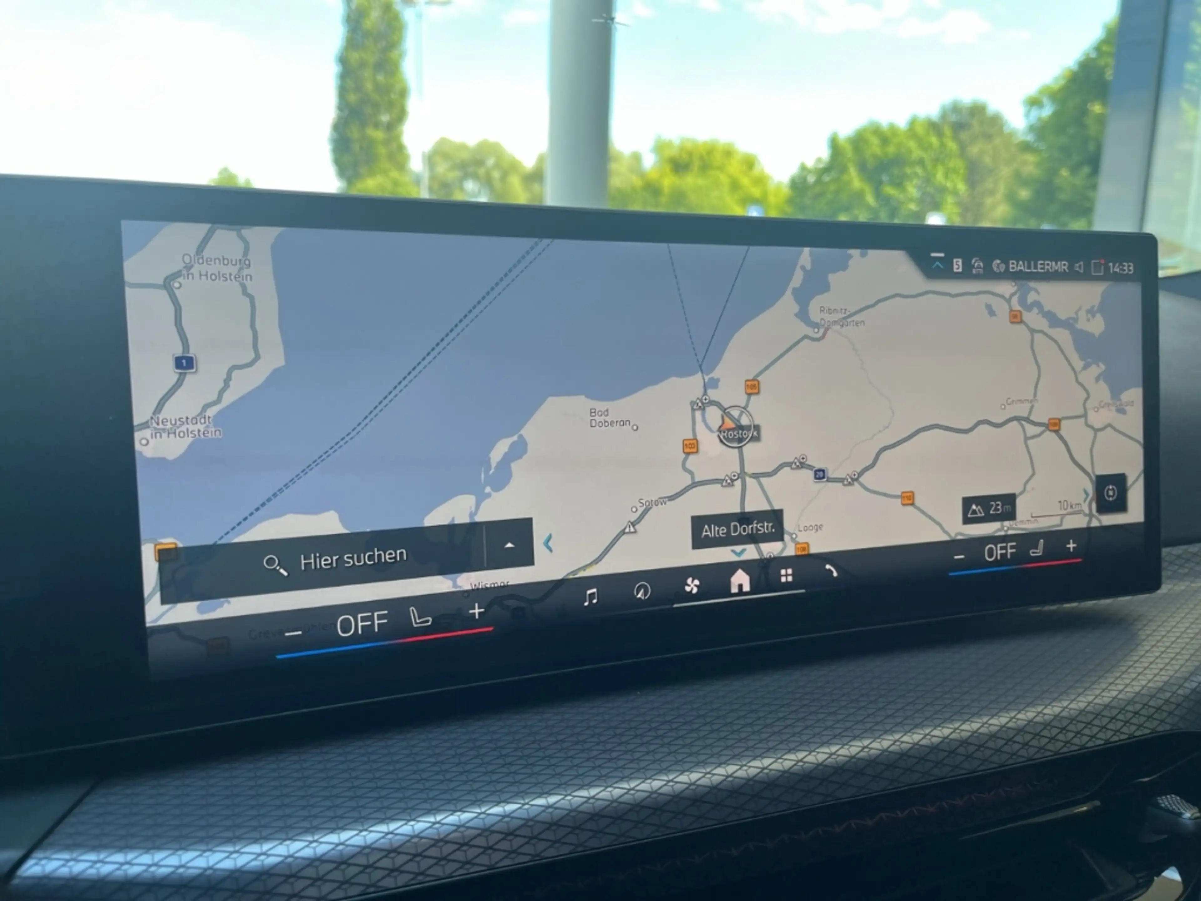 BMW 330 d xDrive M Sport touring/AHK/Navi/Soundsystem — photo 9