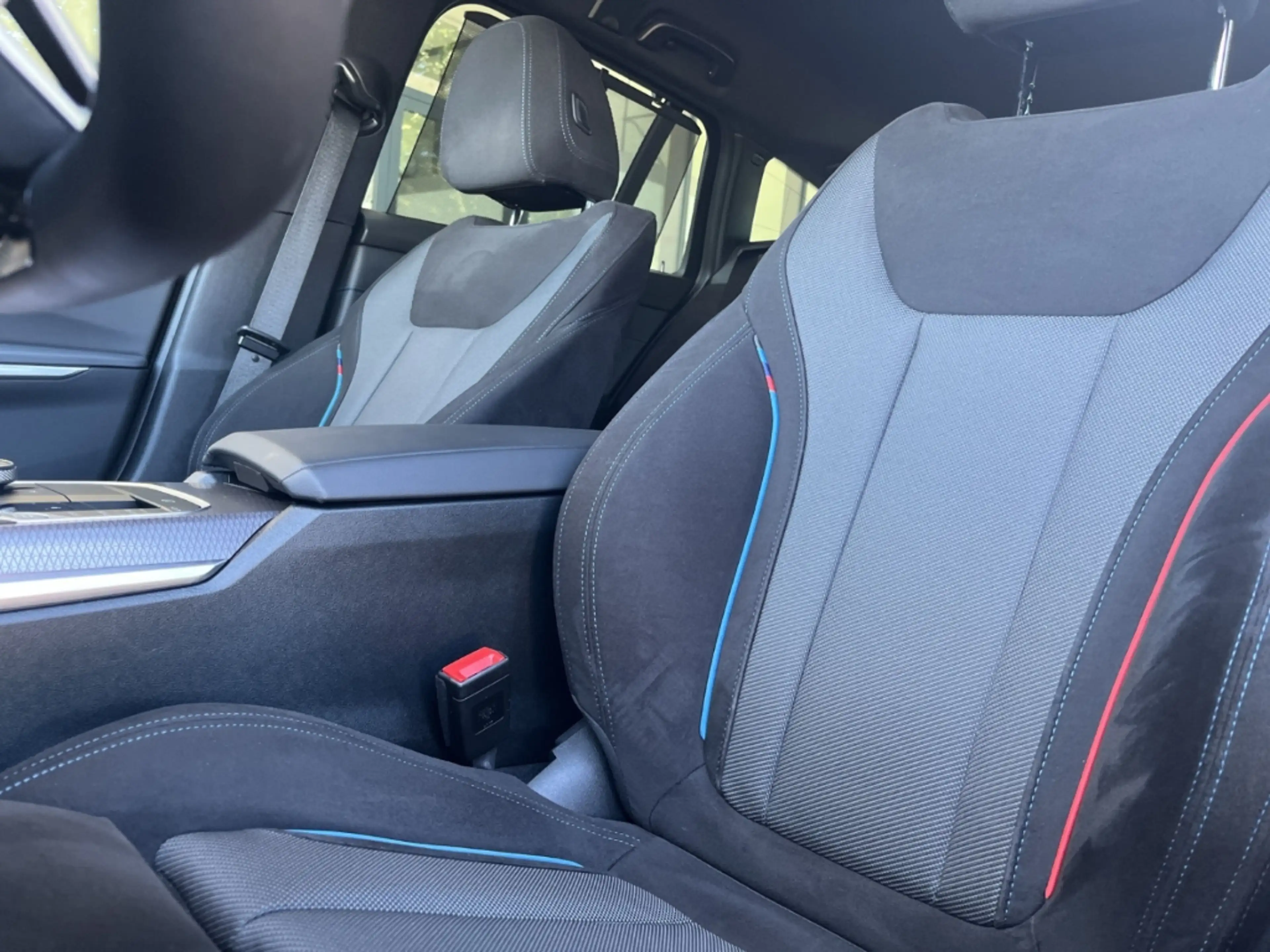 BMW 330 d xDrive M Sport touring/AHK/Navi/Soundsystem — photo 12