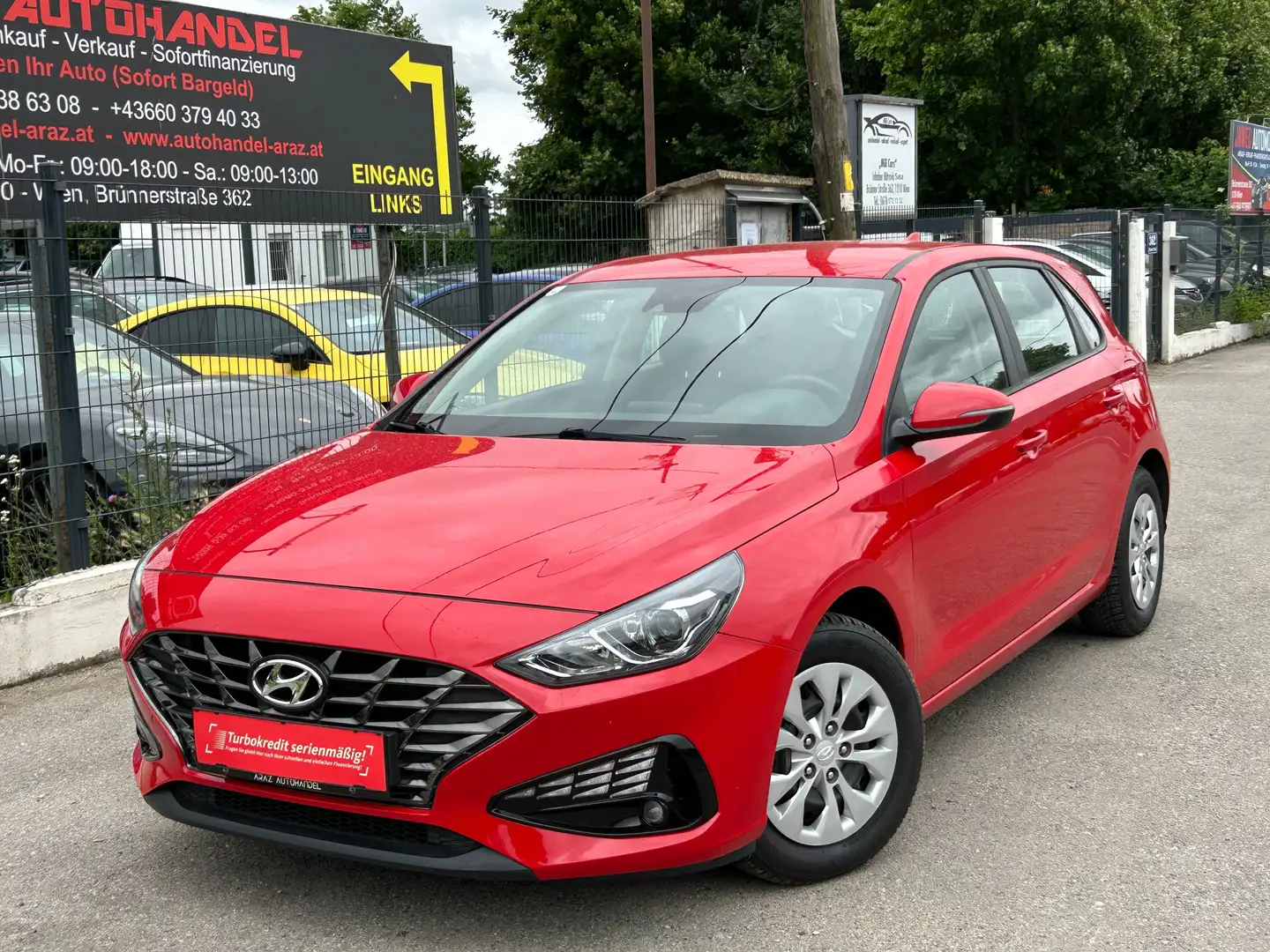 Hyundai i30 1,6 CRDi Trend Line Rot - 2