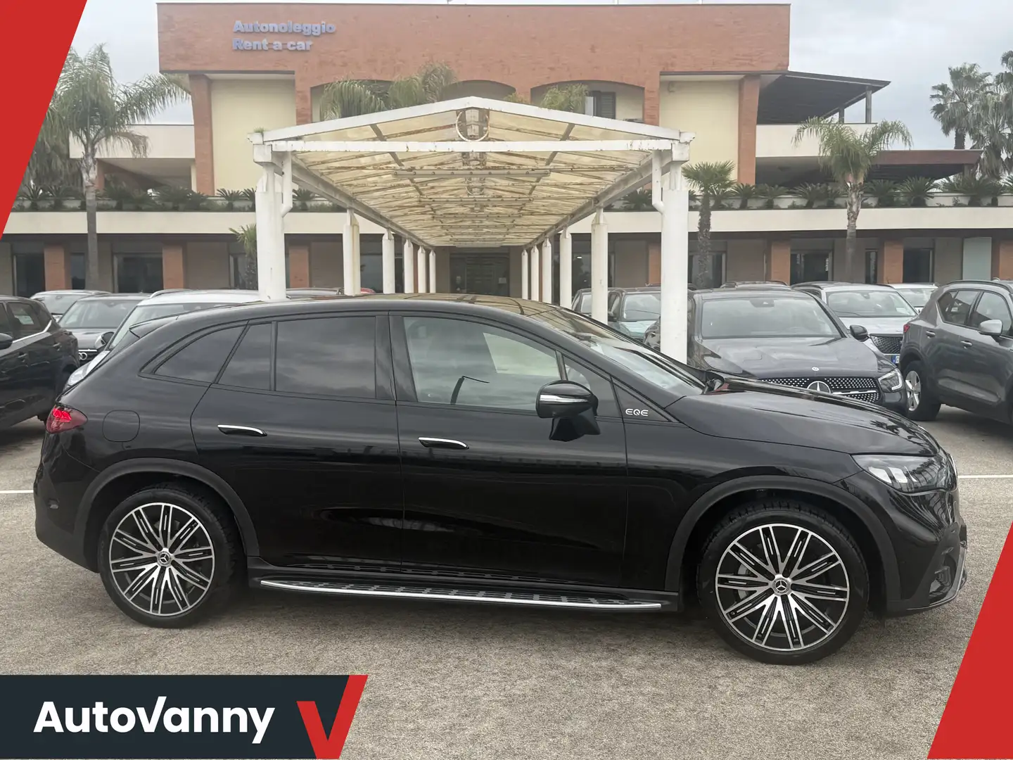 Mercedes-Benz EQE SUV 350+ eletric art Premium Plus Noir - 1