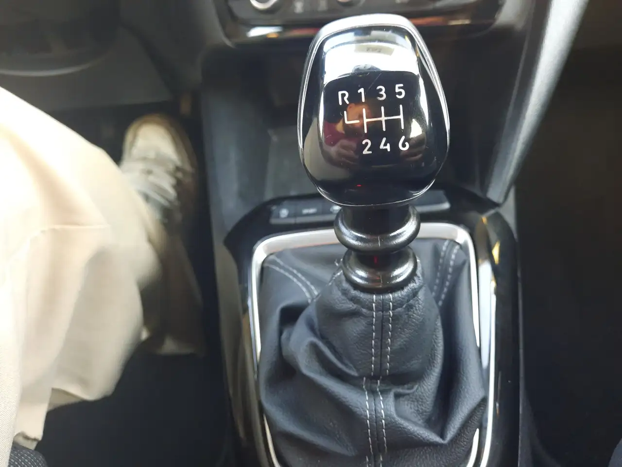 Opel Corsa F 1.2 Turbo GS LED Kamera PDC 26