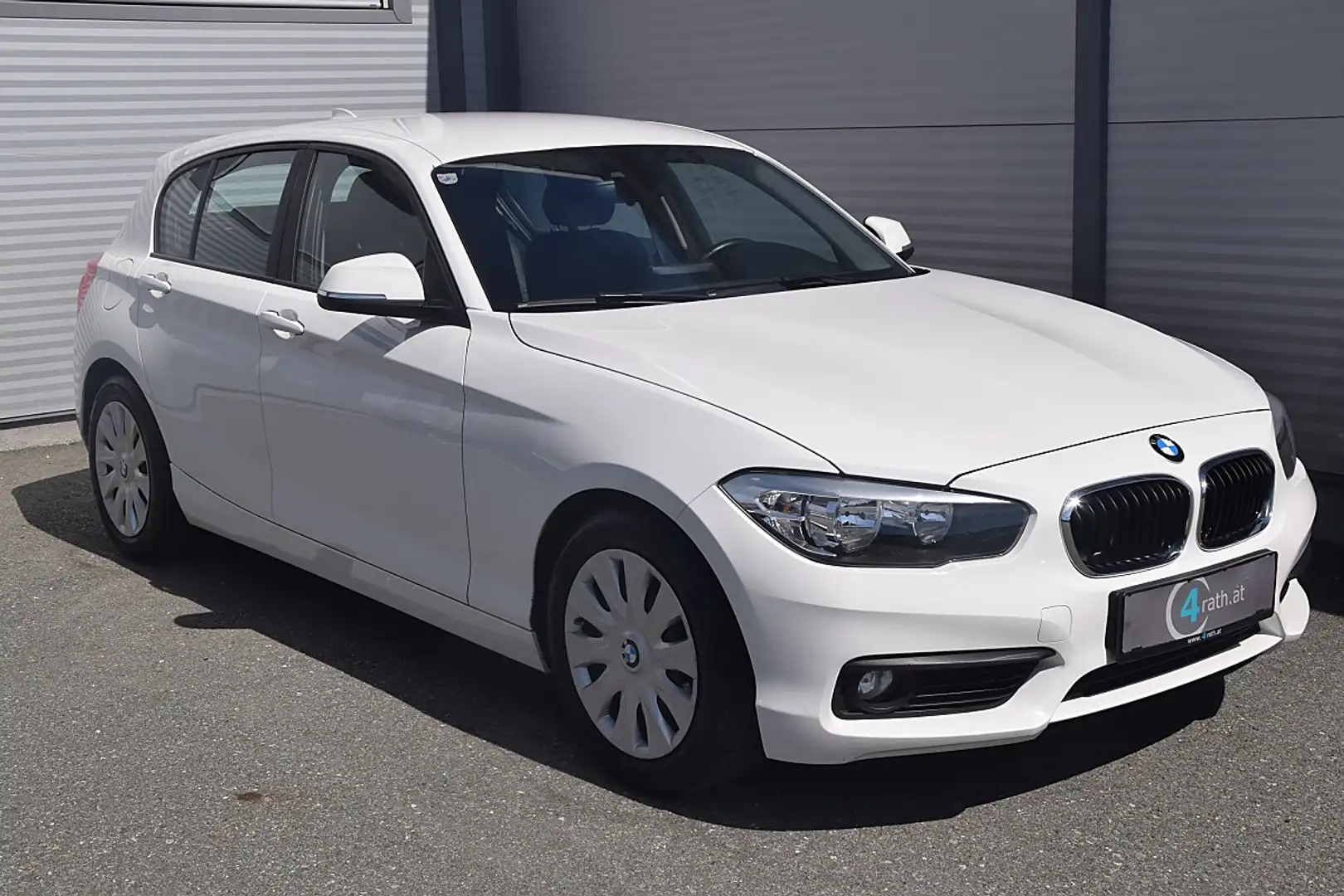 BMW 116 d SITZHZG Weiß - 2