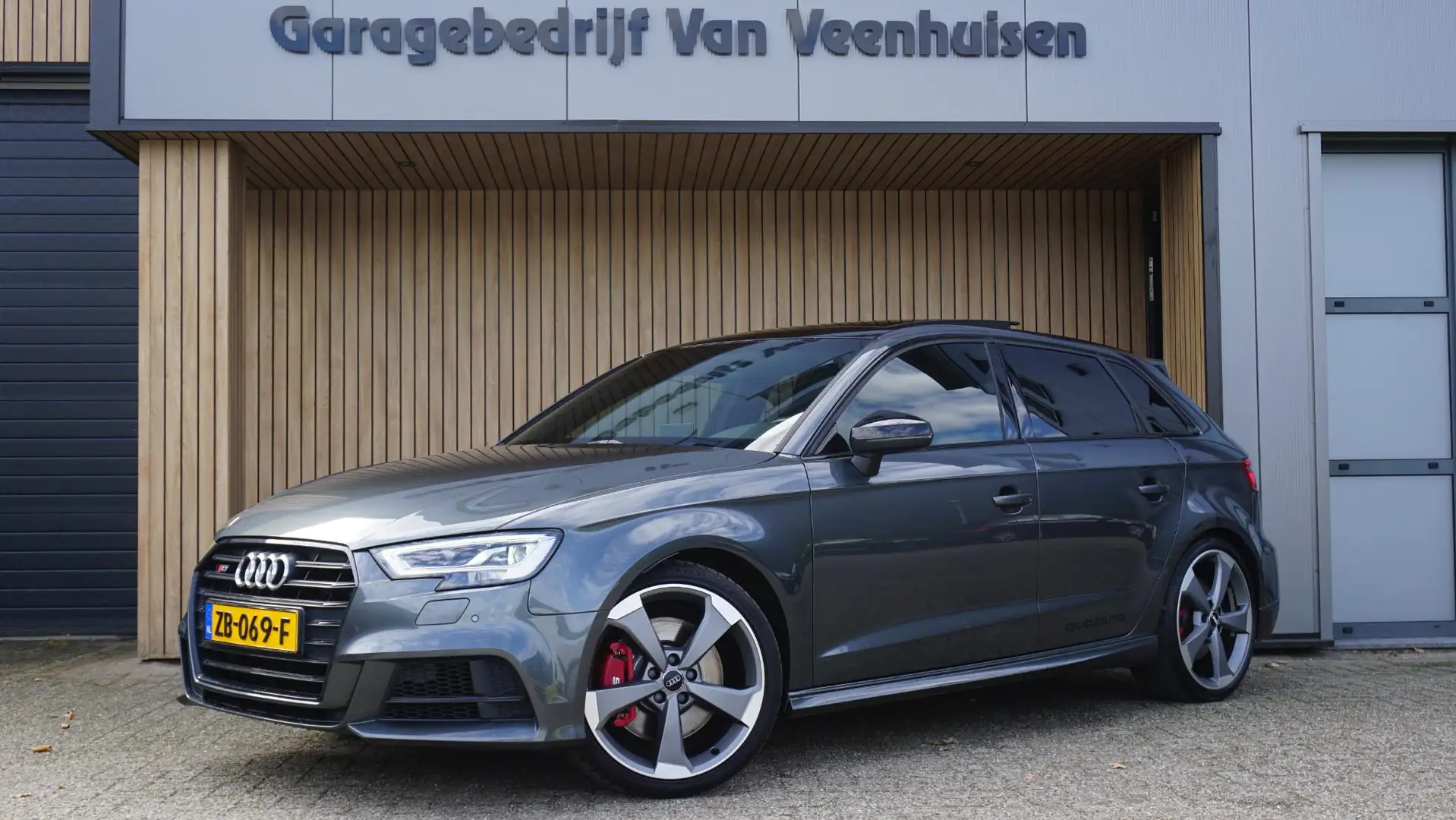 Audi S3 Sportback 2.0 TFSI 310pk Quattro Pano Virtual Driv Gris - 1