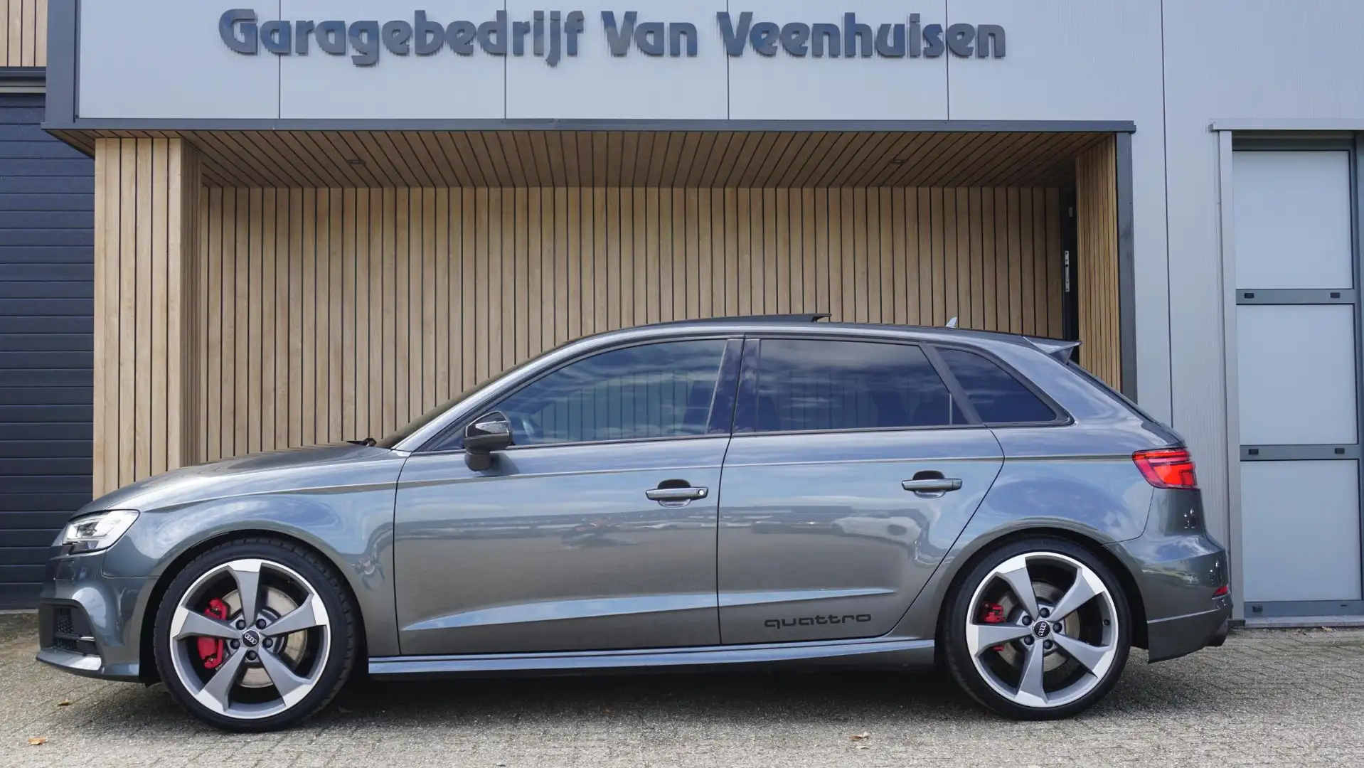 Audi S3 Sportback 2.0 TFSI 310pk Quattro Pano Virtual Driv Gris - 2