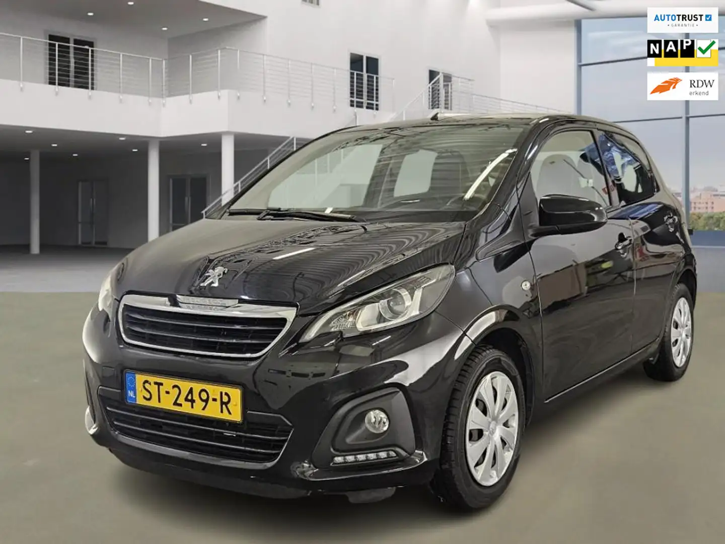 Peugeot 108 1.0 e-VTi Active Schwarz - 1