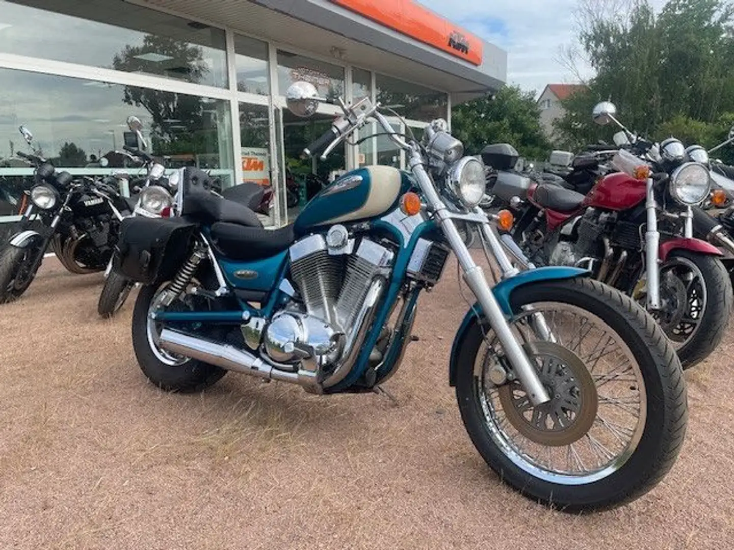 Suzuki VS 1400 Bleu - 1