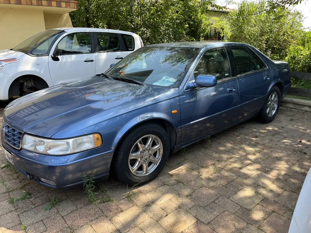 Cadillac STS