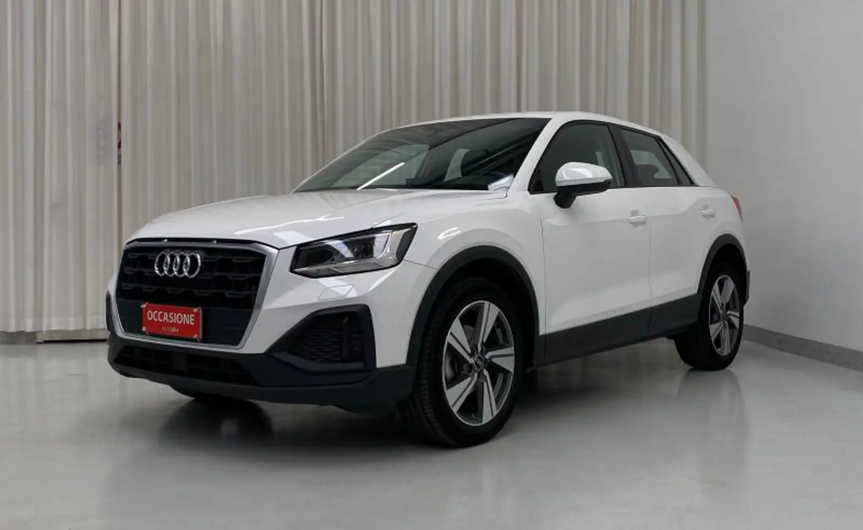 Audi Q2 35 1.5 tfsi Admired s-tronic Weiß - 1