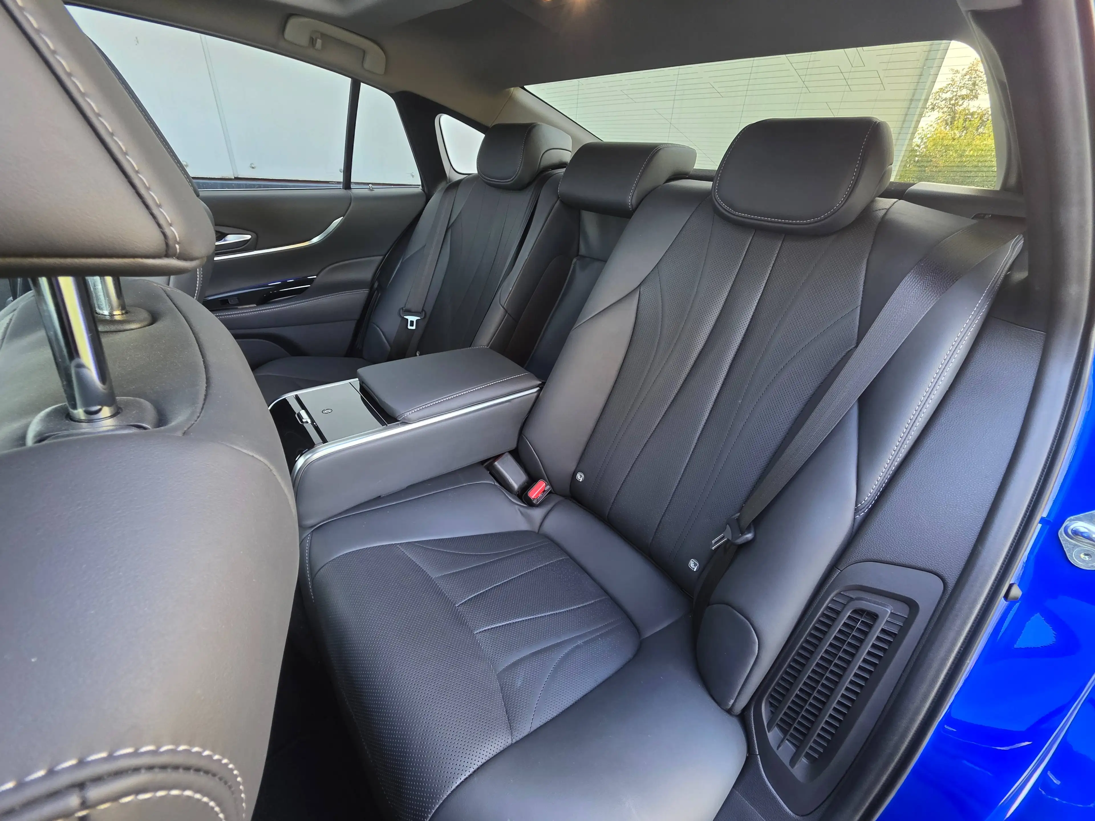 Toyota Mirai Advanced — photo 31