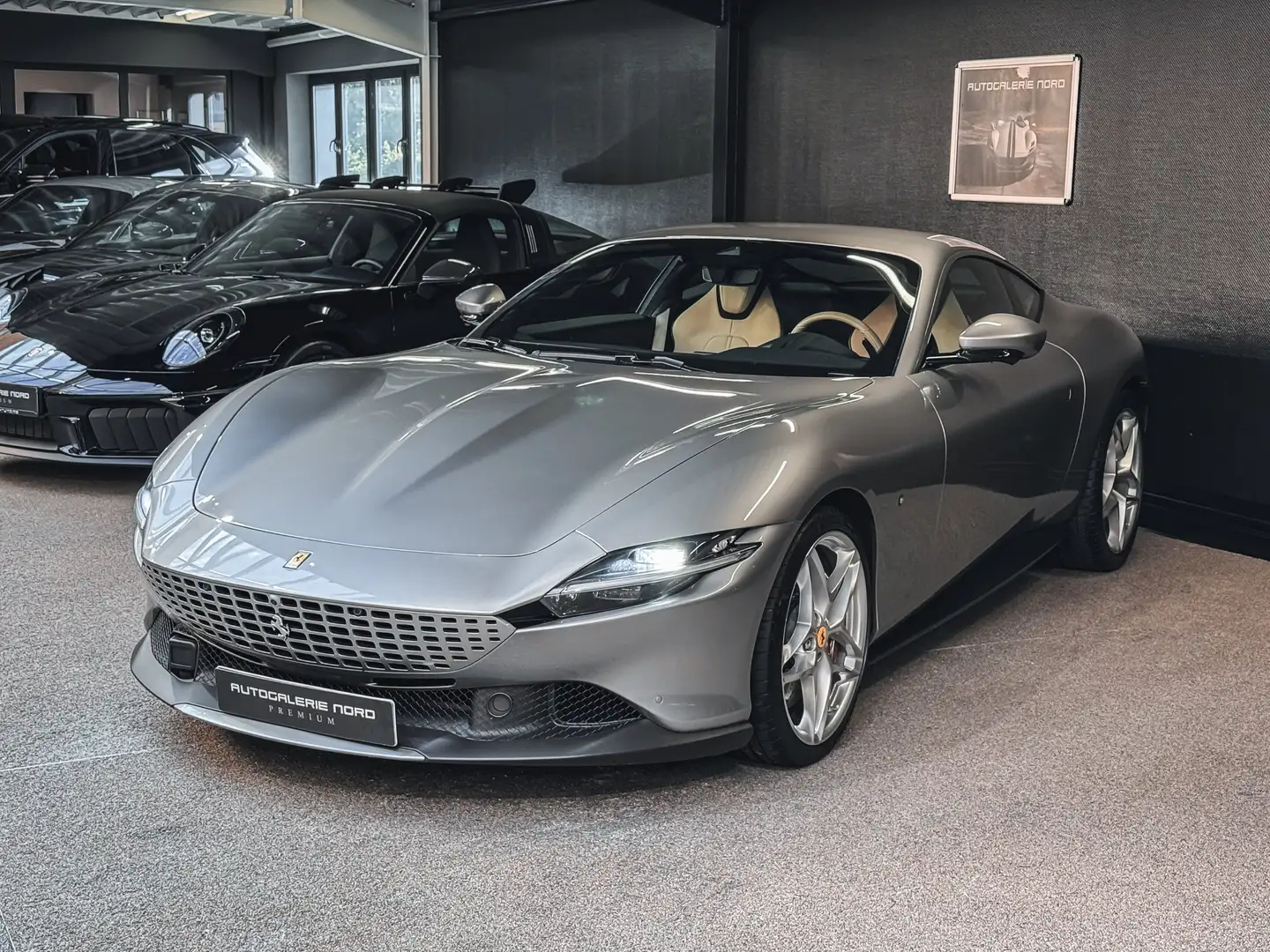 Ferrari Roma Approved 2026+ADAS+JBL+Beif-Disp. Silber - 2