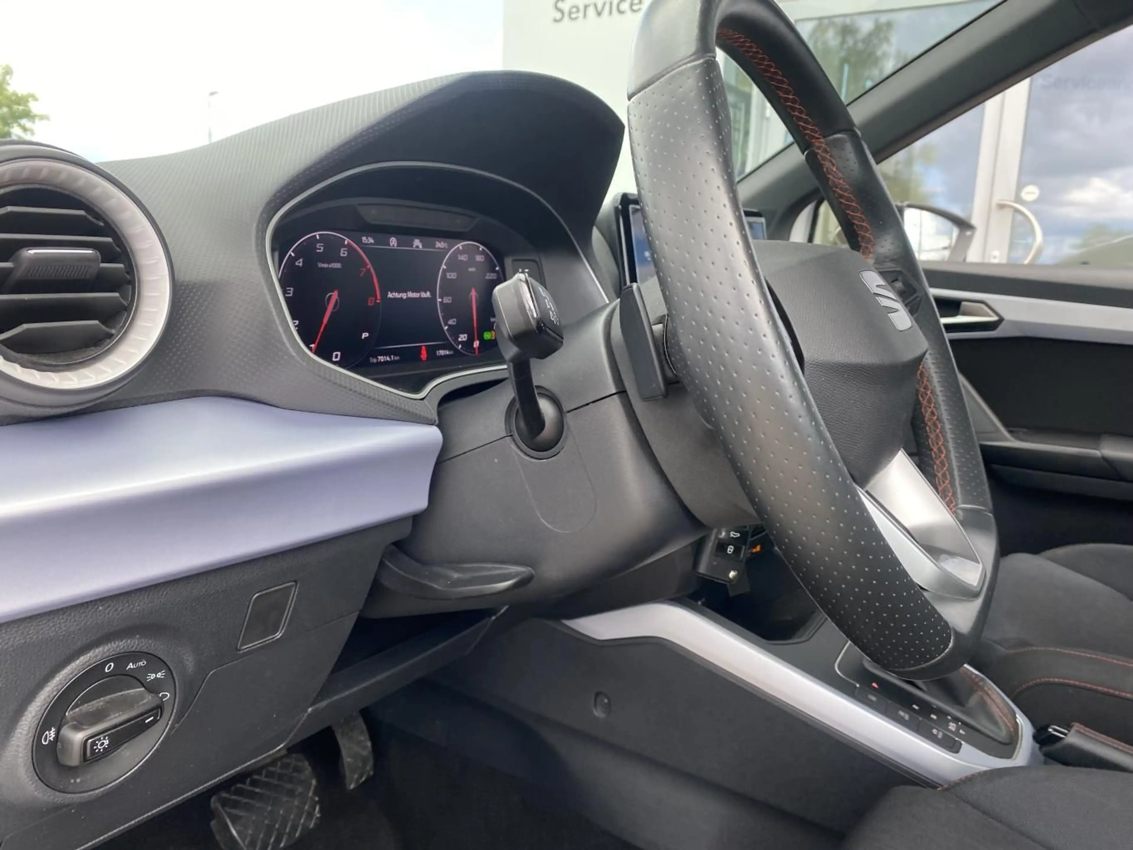 SEAT Arona 1.0 TSI DSG FR AHK+VIRTUAL-COCKPIT+NAVI-PR — photo 9