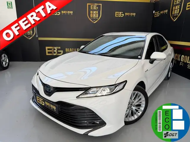 Toyota Camry 2.5 220H Advance