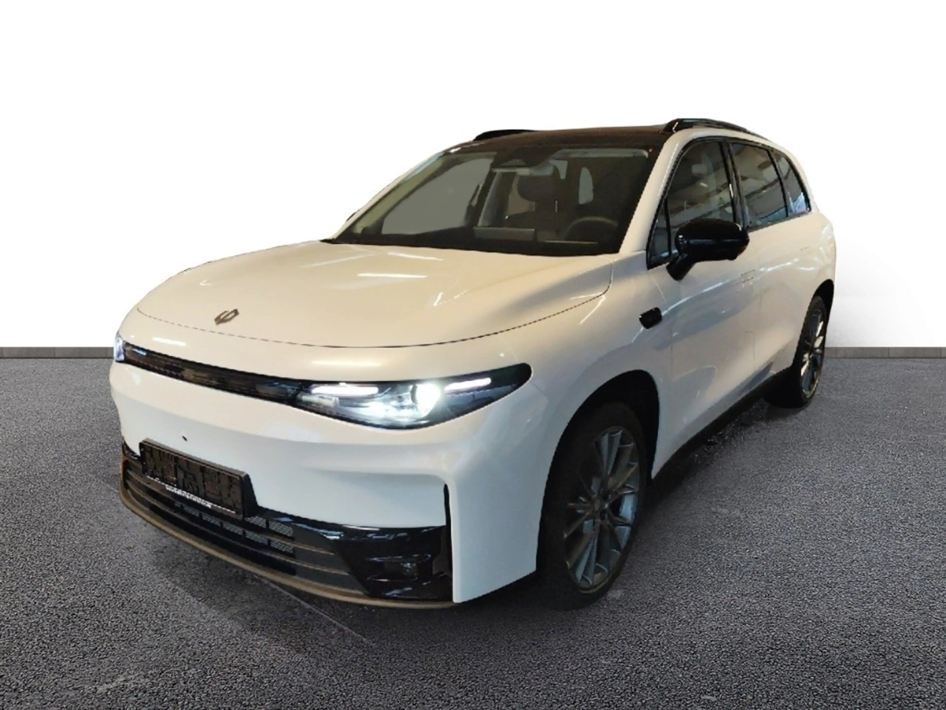 Leapmotor C10 Pro Design 360 Kamera Panorama Navi SHZ LenkradHZG — photo 2