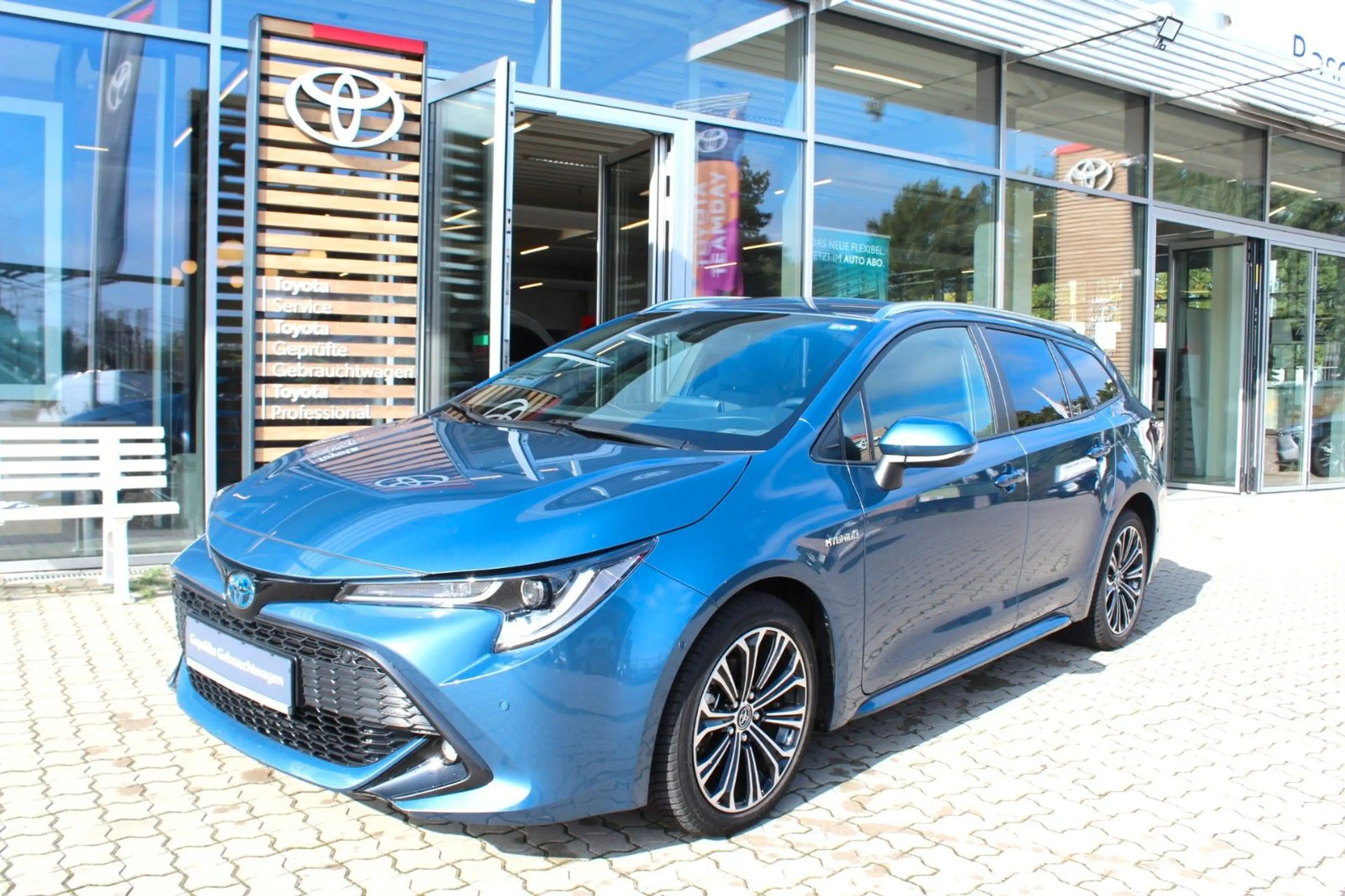 Toyota Corolla Touring Sports Hybrid Club*PDC*GJR*SHZ* — photo 3