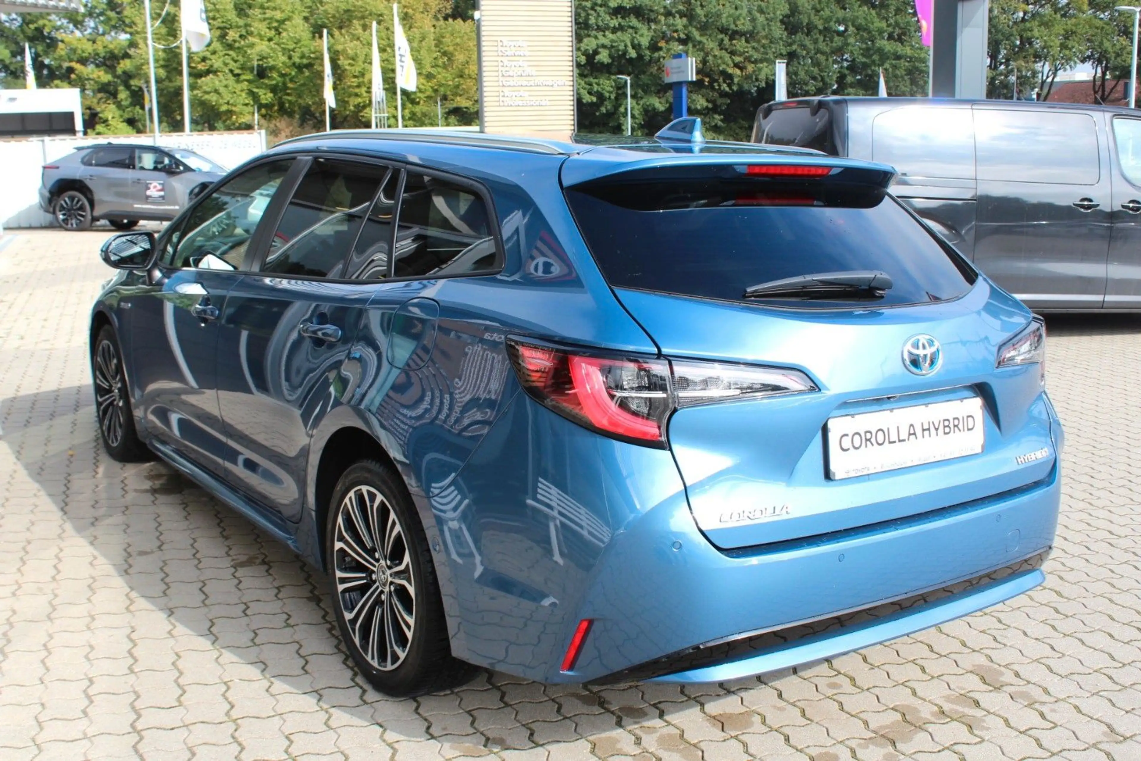 Toyota Corolla Touring Sports Hybrid Club*PDC*GJR*SHZ* — photo 5