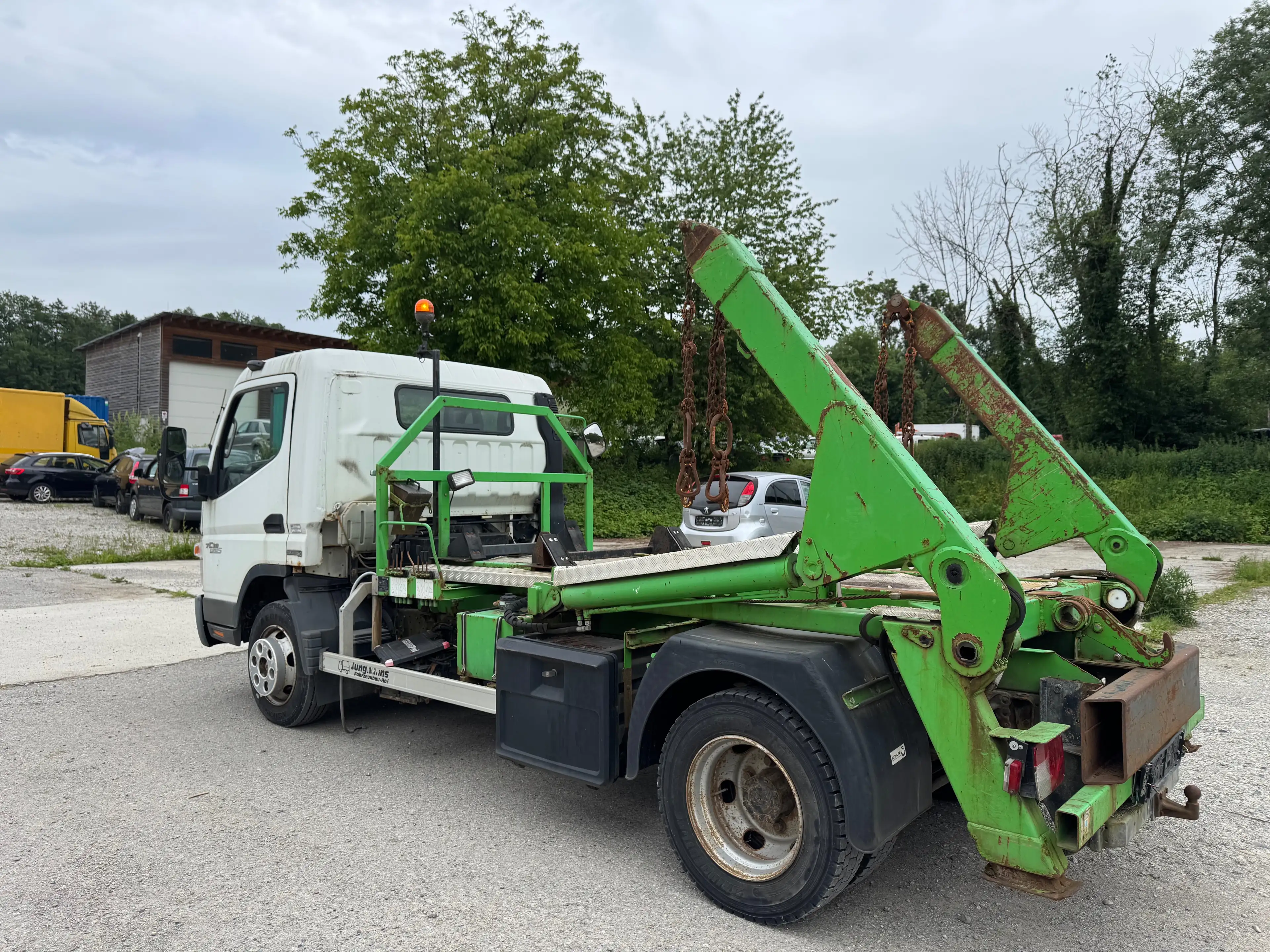 Mitsubishi Canter Canter 6C18 — photo 2