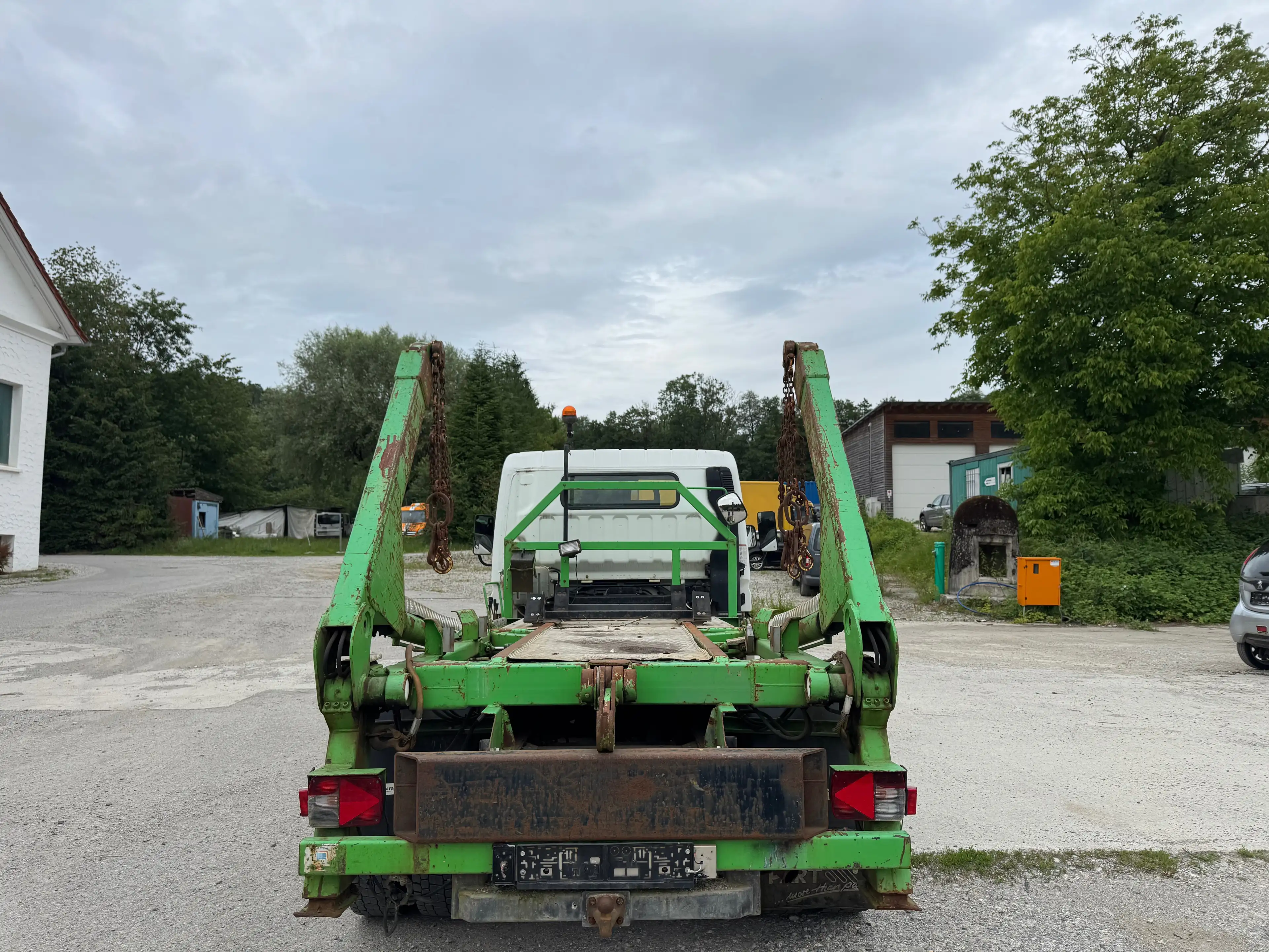 Mitsubishi Canter Canter 6C18 — photo 3
