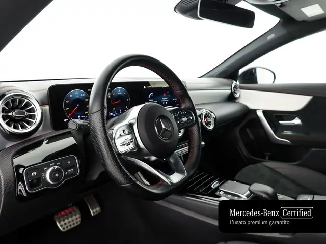 Mercedes-Benz Cla view 11