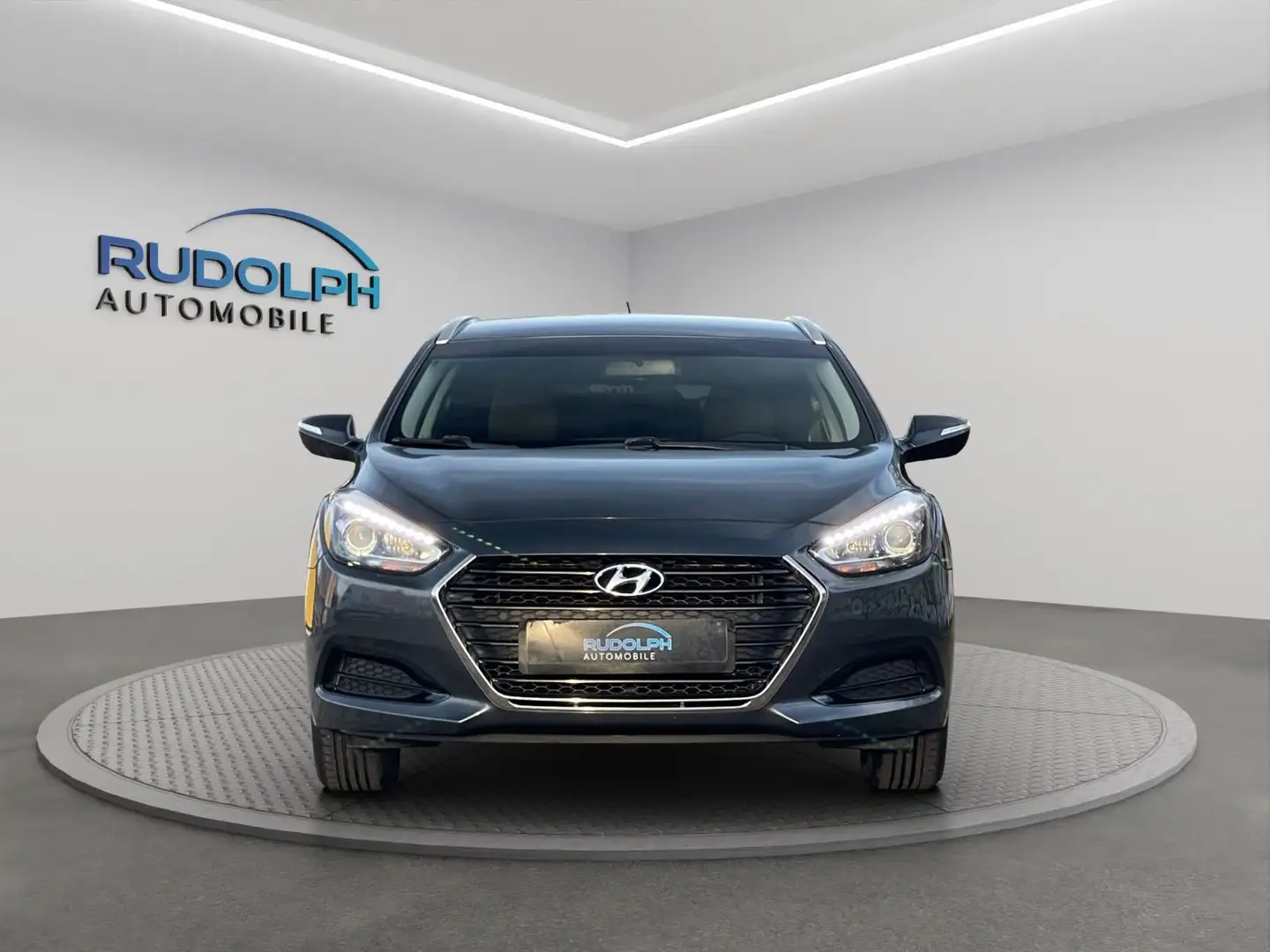 Hyundai i40 1,6 TÜV NEU GARANTIE Grau - 2