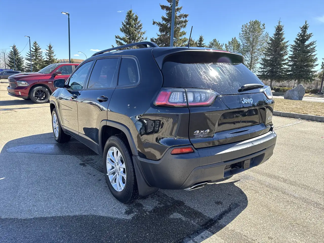 Jeep Cherokee снимка Jeep Cherokee