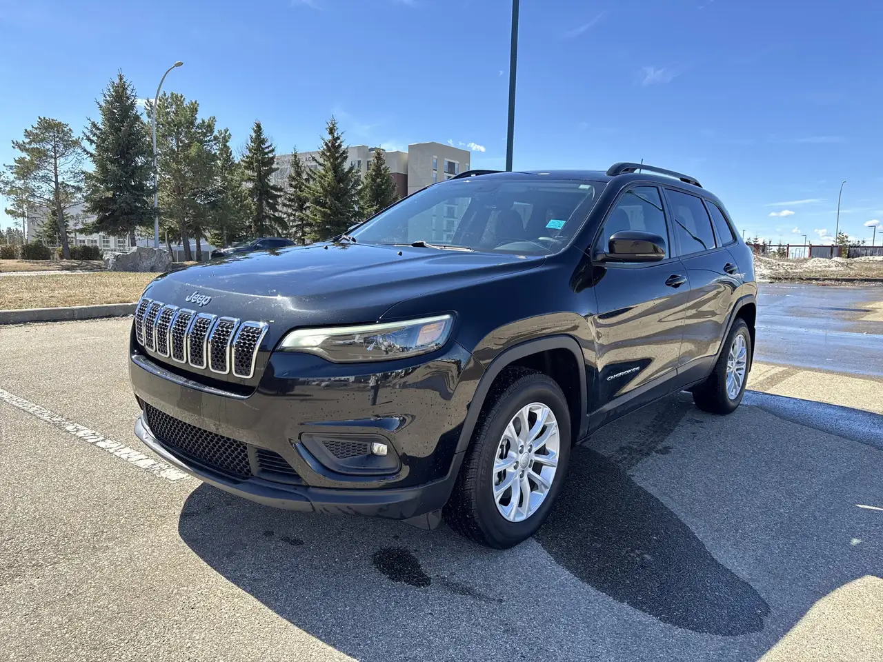 Jeep Cherokee снимка Jeep Cherokee
