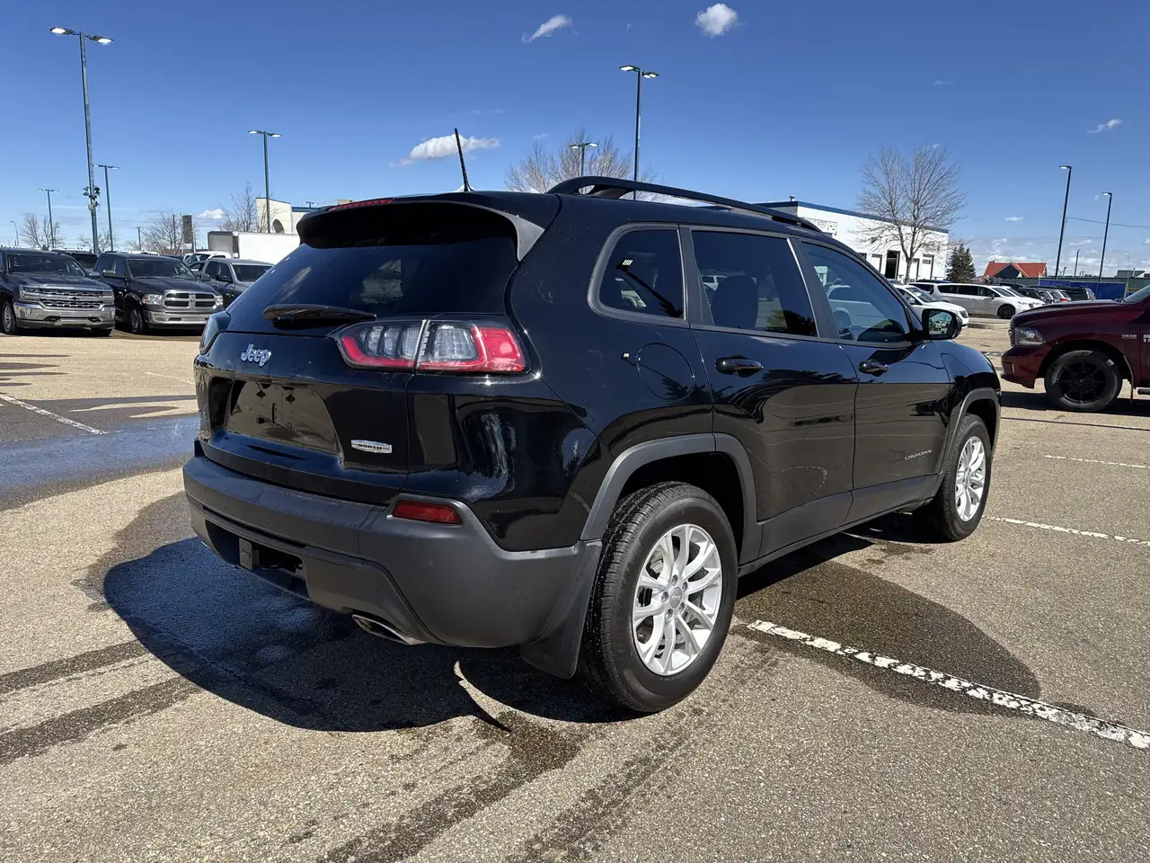 Jeep Cherokee снимка Jeep Cherokee