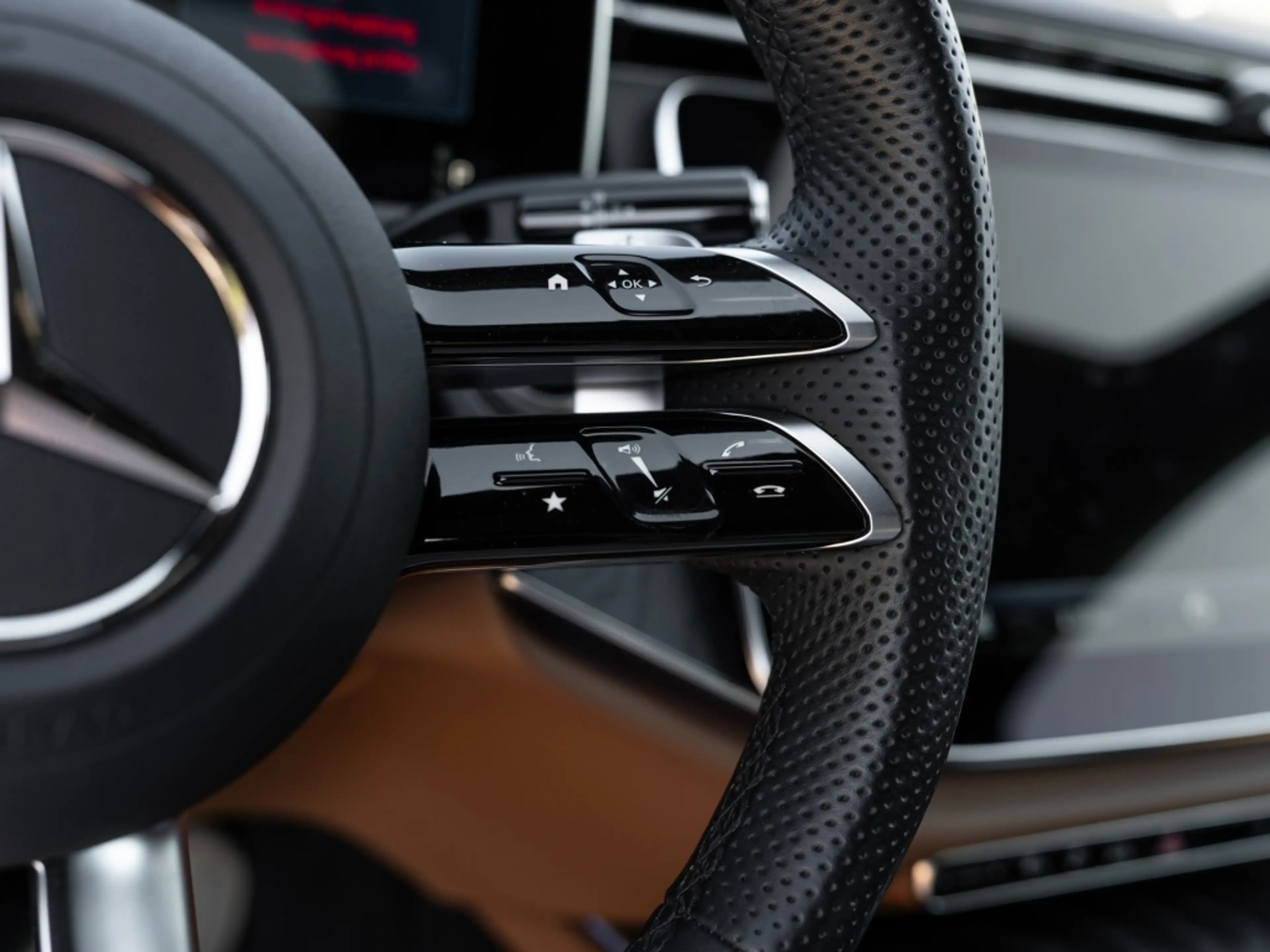Mercedes-Benz E 300 e , AMG BURM NIGHT MEMO 360 AHK DISTR SPUR — photo 15