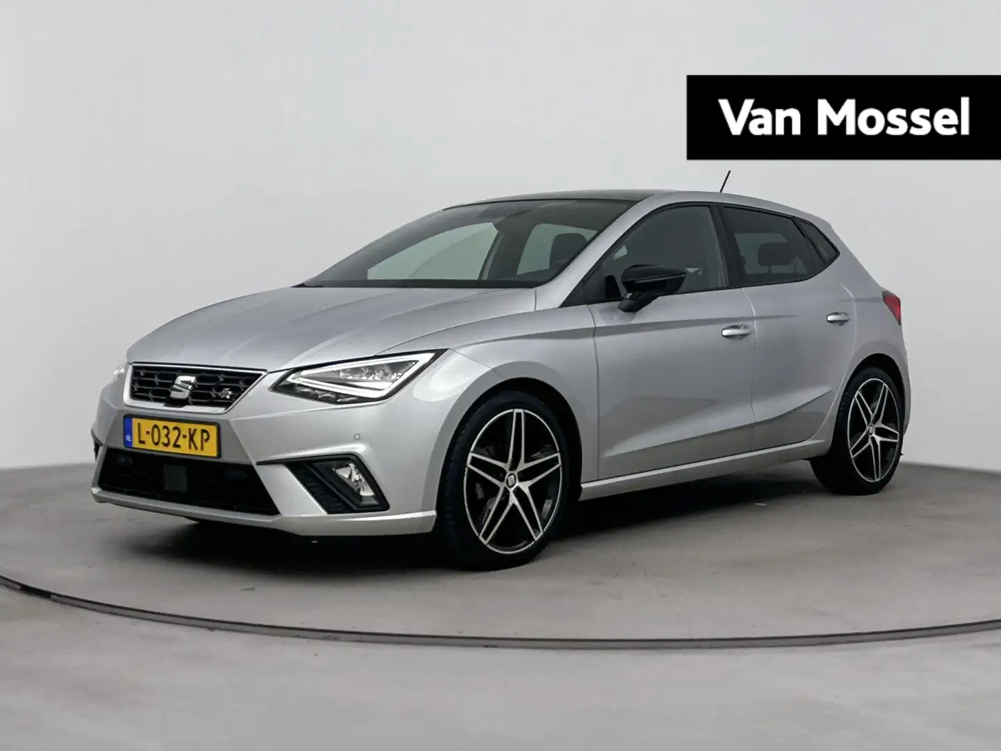 SEAT Ibiza 1.0 TSI FR Business Intense Plus | Panoramadak | N Grijs - 1