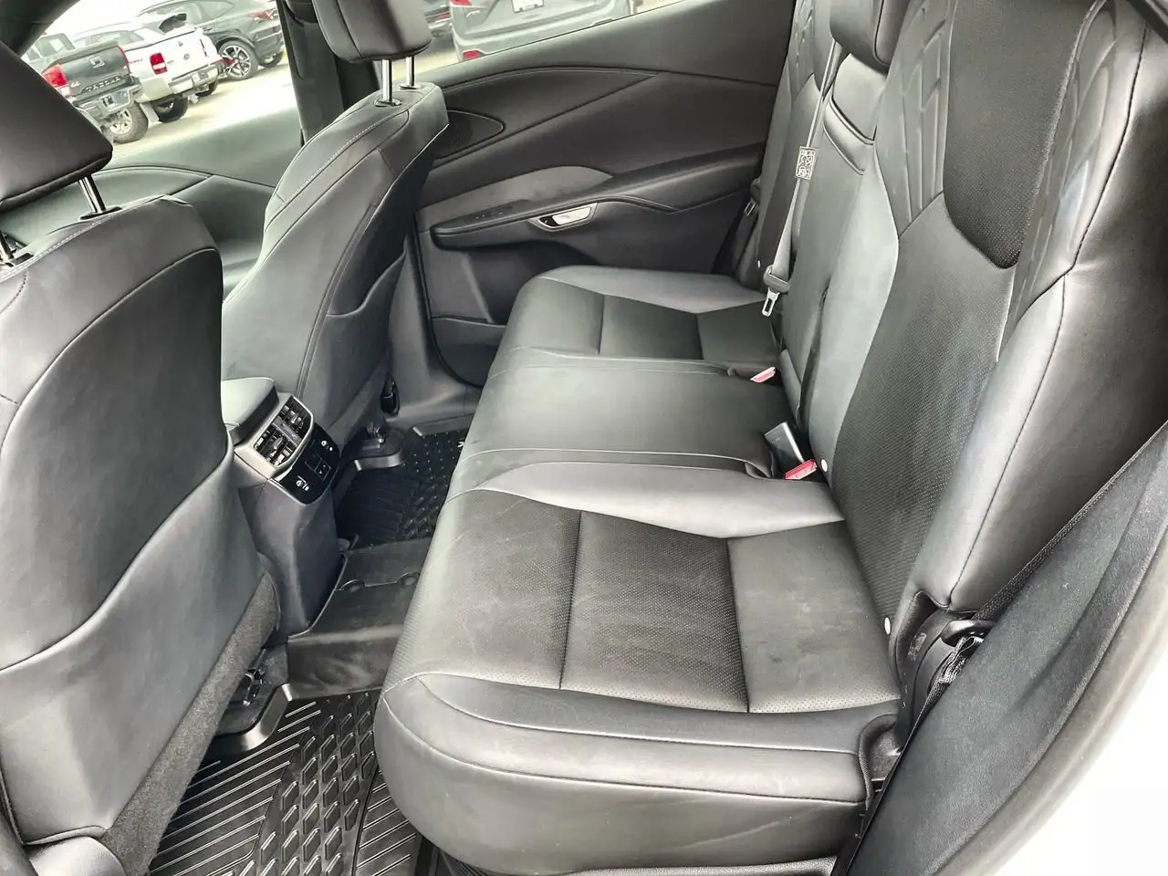 Lexus RX photo Lexus RX