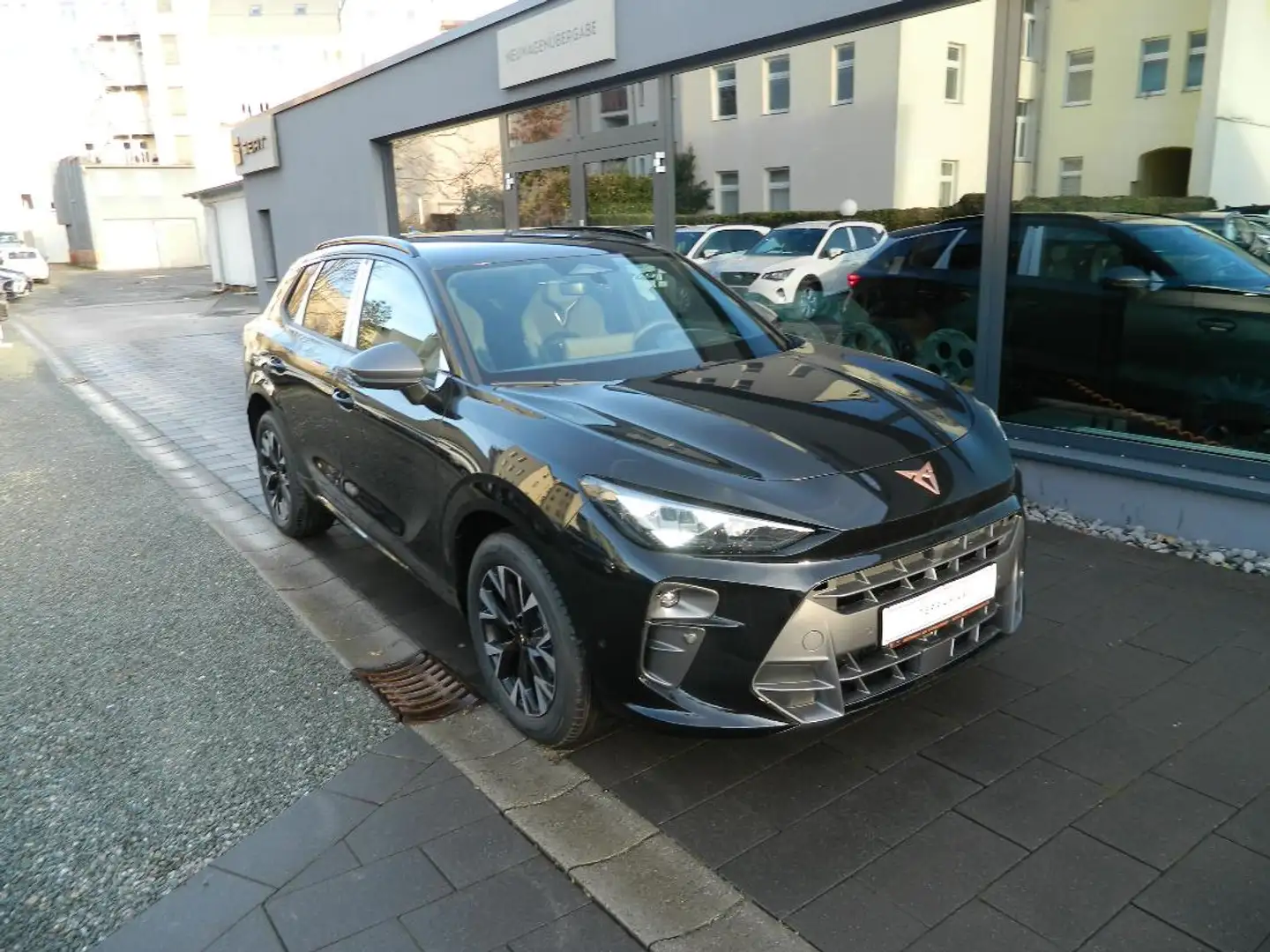 CUPRA Terramar 1.5 eTSI DSG AHK/Sitzheiz/Headup/Intelligent Drive Schwarz - 1