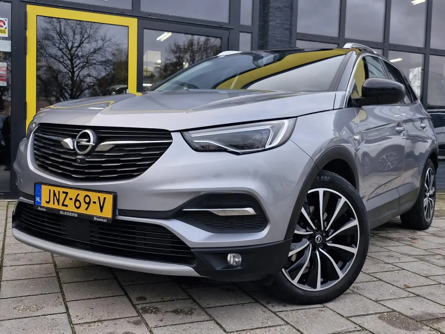 Opel Grandland X 1.6 Turbo Hybrid Ultimate | Stoelventilate + -Verw Grijs - 2