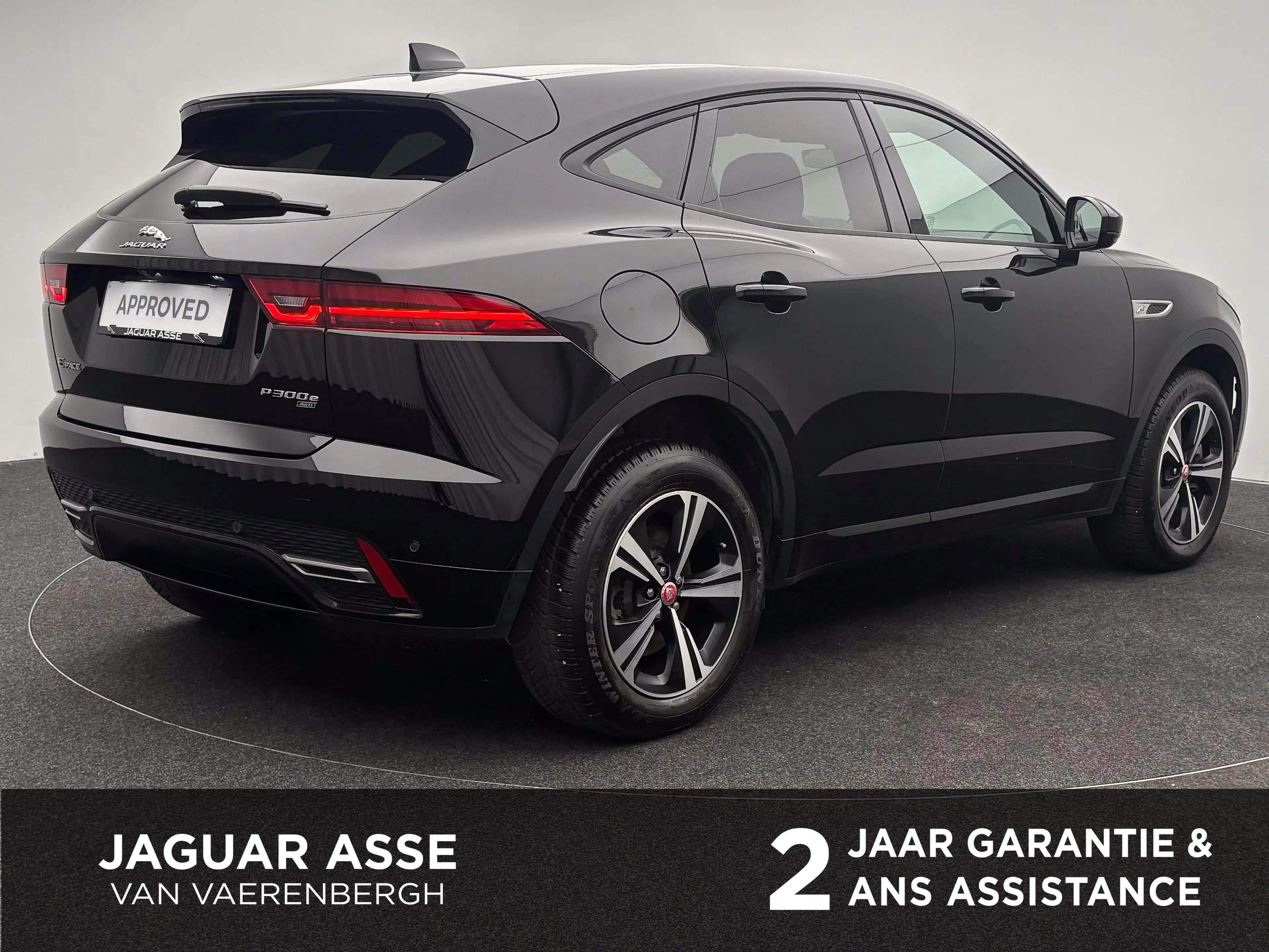 Jaguar E-Pace P300e R-Dynamic S AWD — photo 2