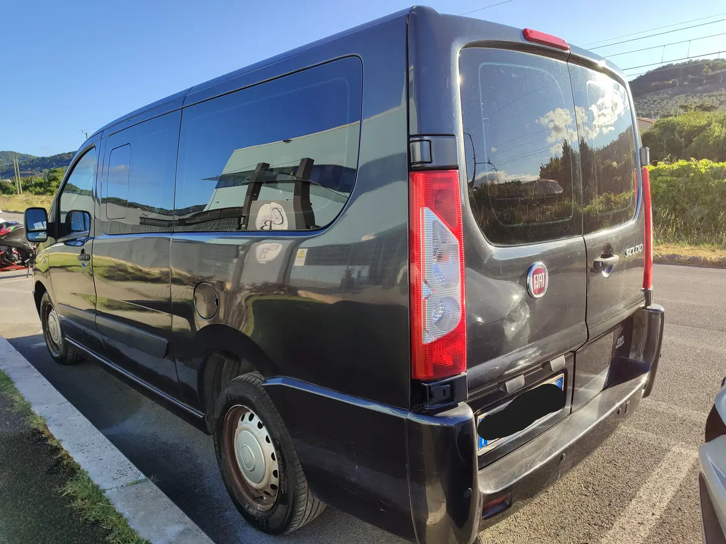 Fiat Scudo 2.0 Mjet Panorama Passo lungo 9 posti Grigio - 2