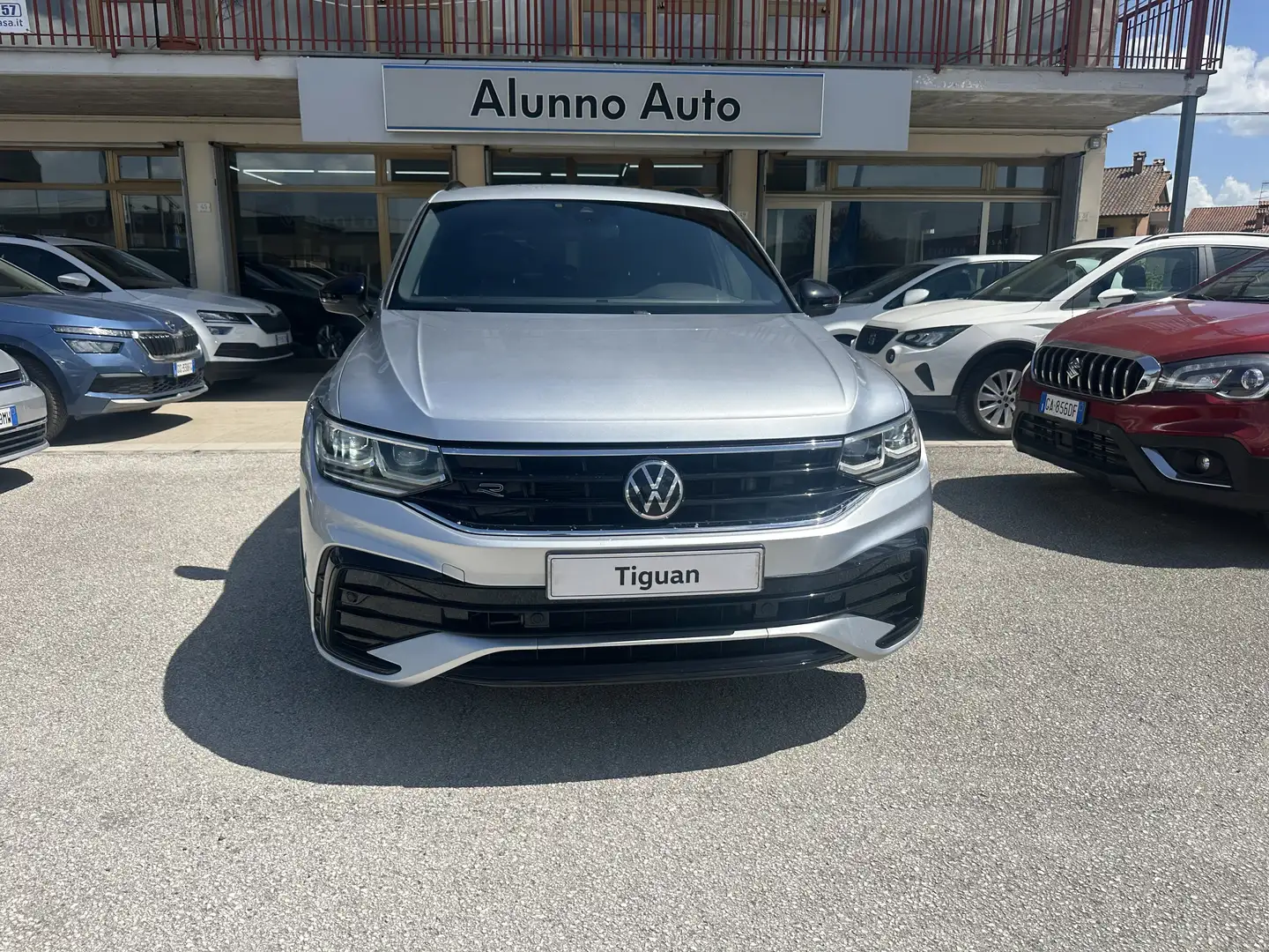 Volkswagen Tiguan Tiguan 2.0 tdi R-Line 150cv dsg Argento - 1