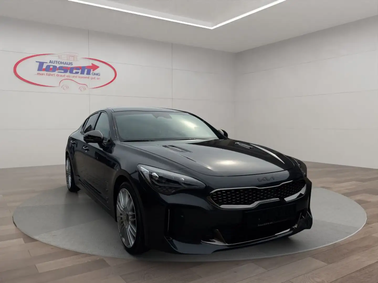 Kia Stinger 3.3 T-GDI AWD OPF GT Grau - 2