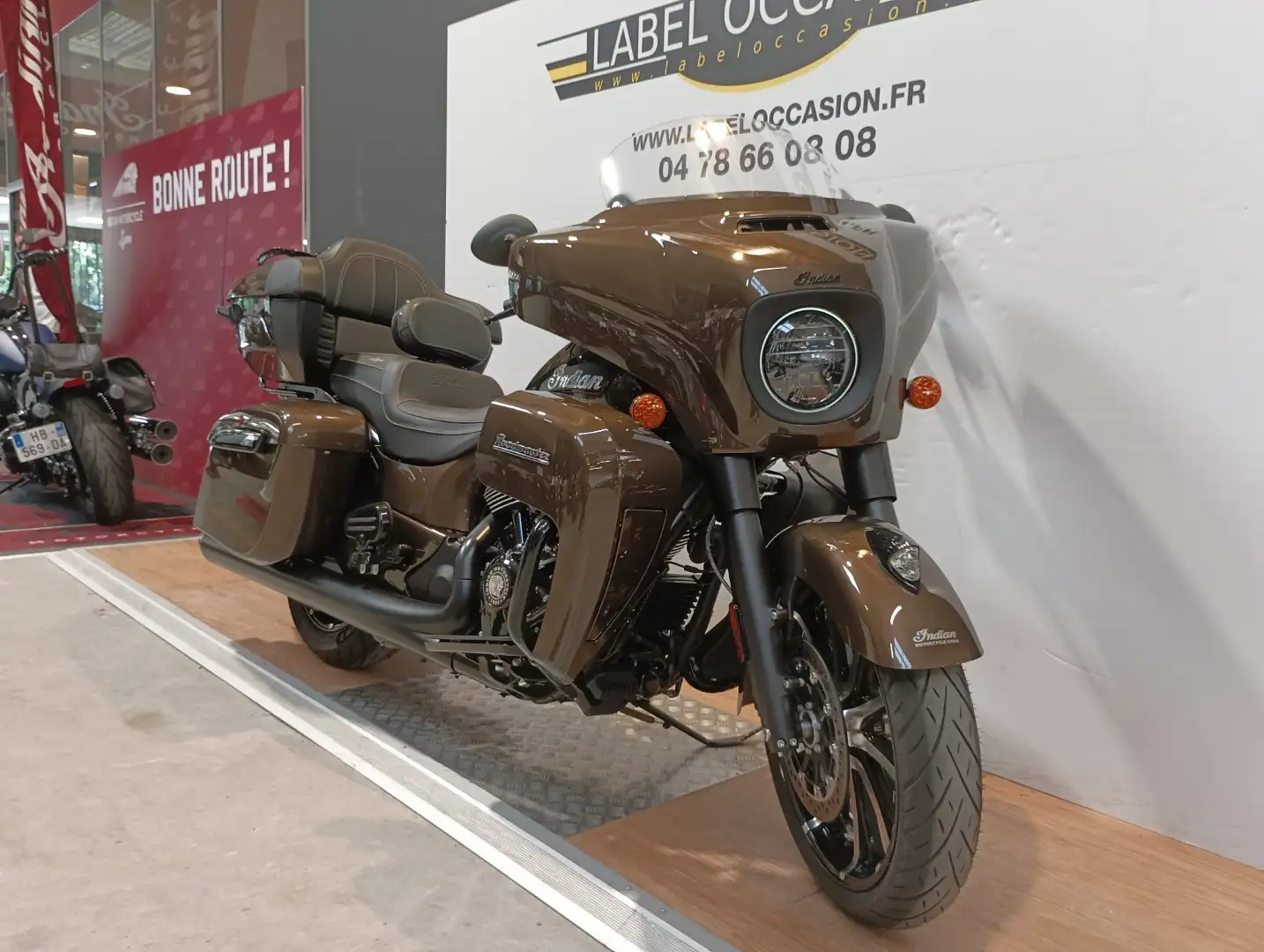 Indian Roadmaster Marrón - 2