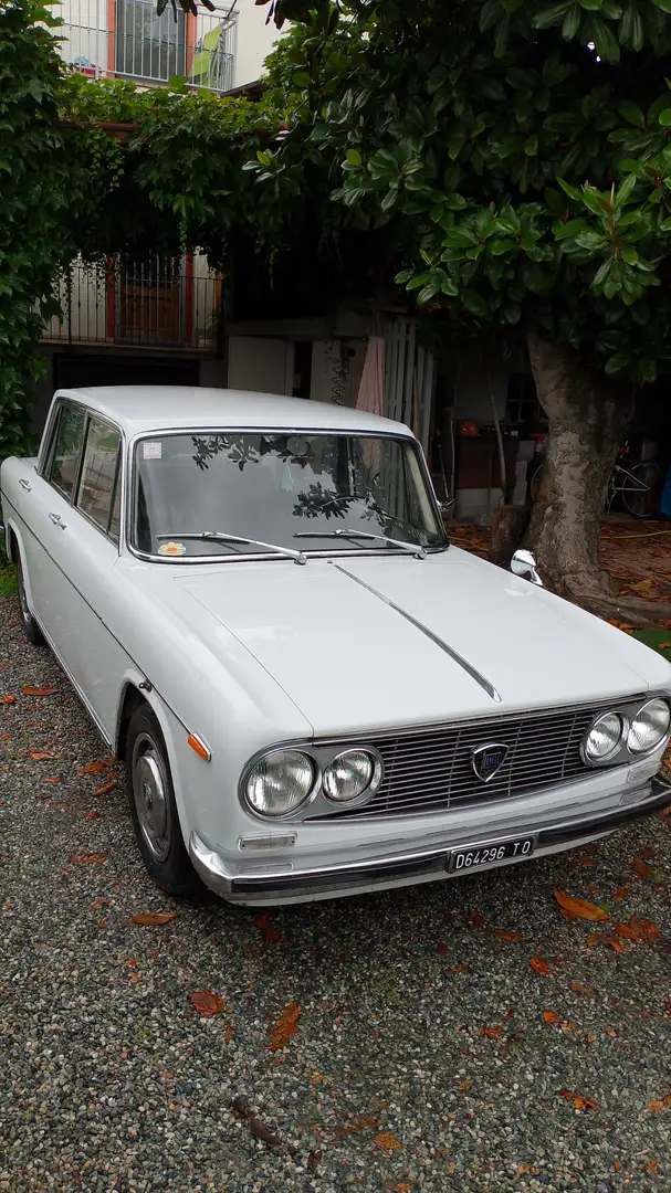 Lancia Fulvia Berlina 1300 Alb - 1