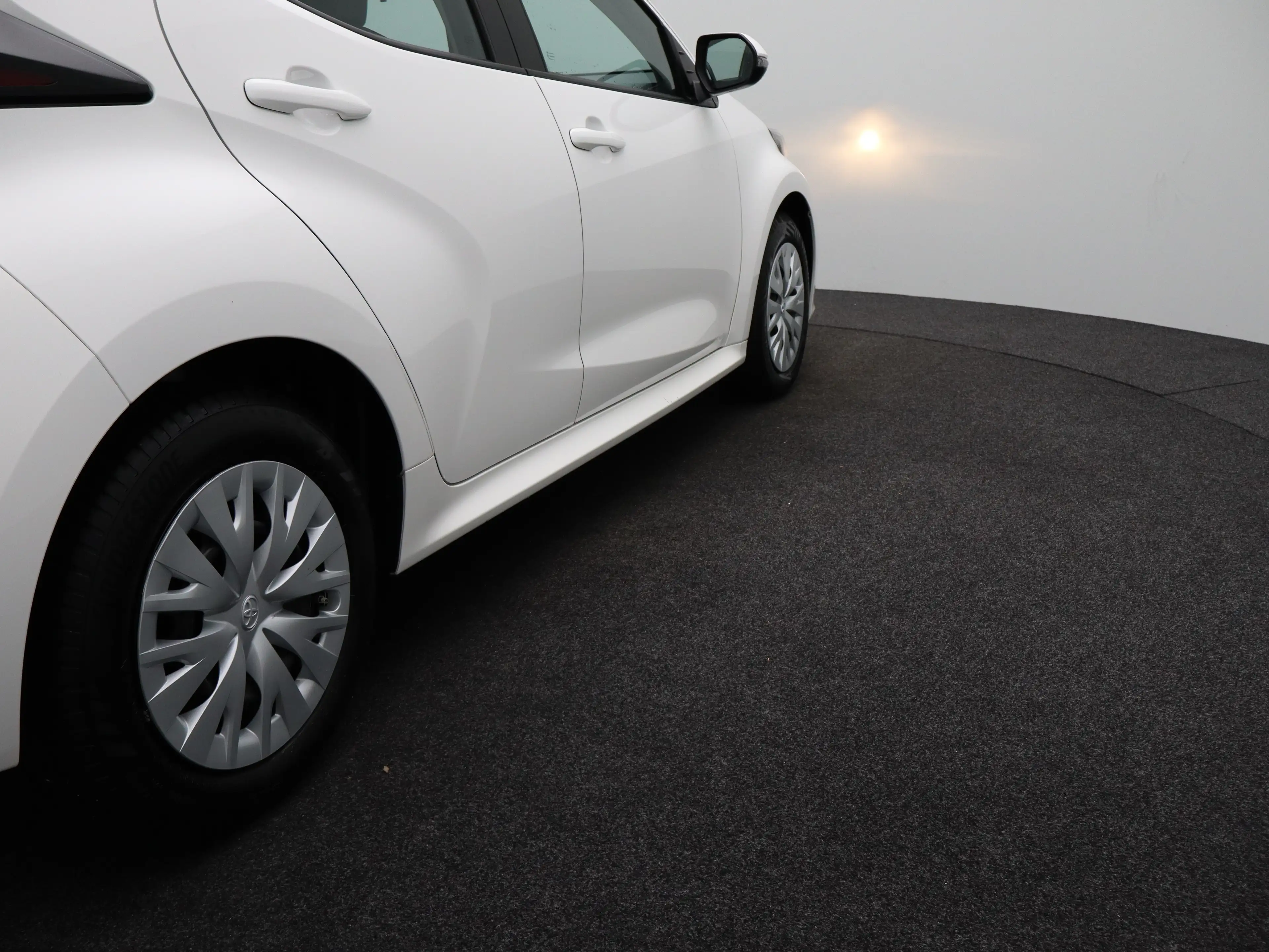 Toyota Yaris 1.5 Hybrid Active | Achteruitrijcamera | Airco (au — photo 37