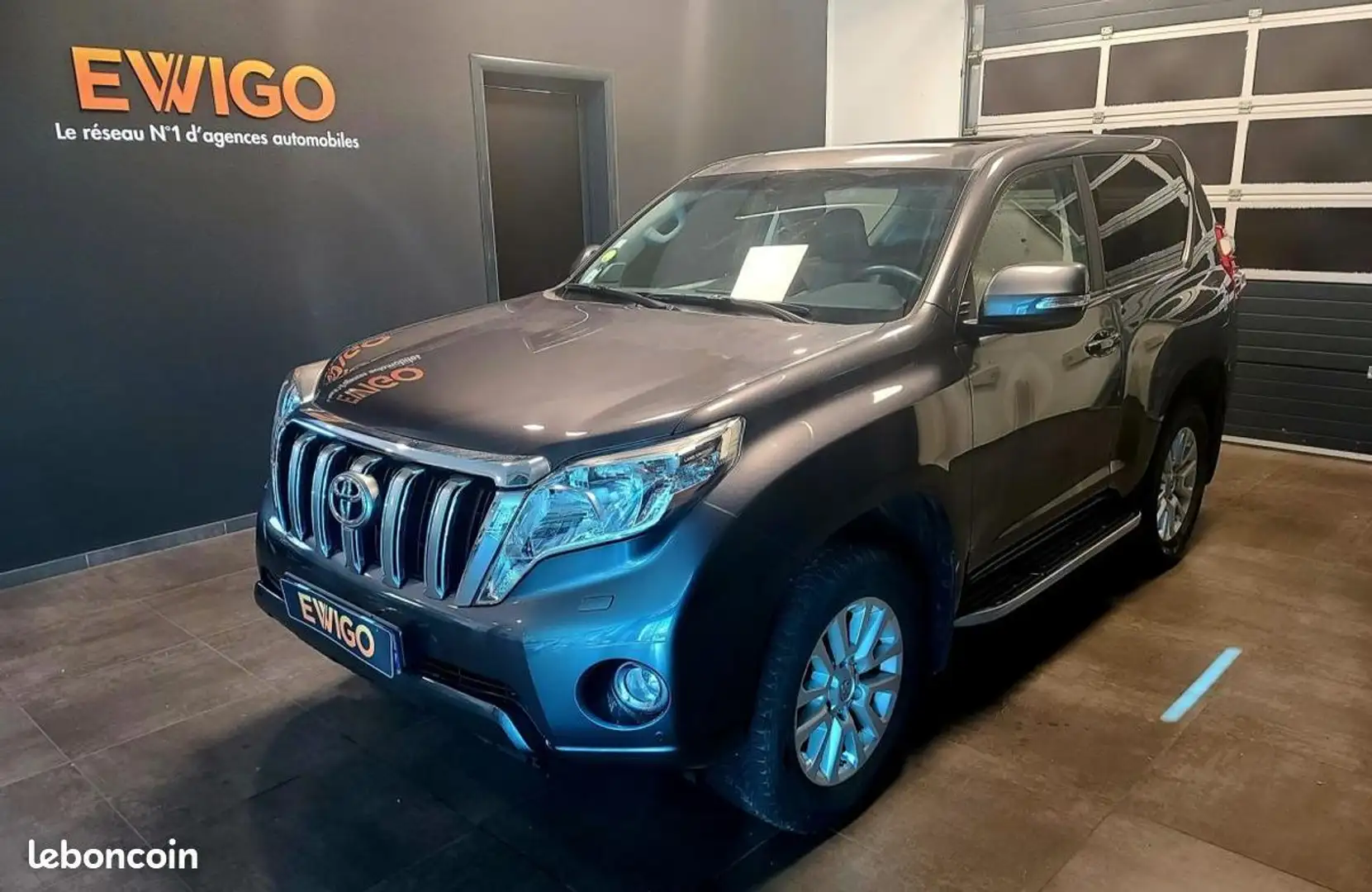 Toyota Land Cruiser 150 2.8 D4D 177ch LOUNGE 4X4 BVA6 2 PLACES -TVA RE Gris - 1