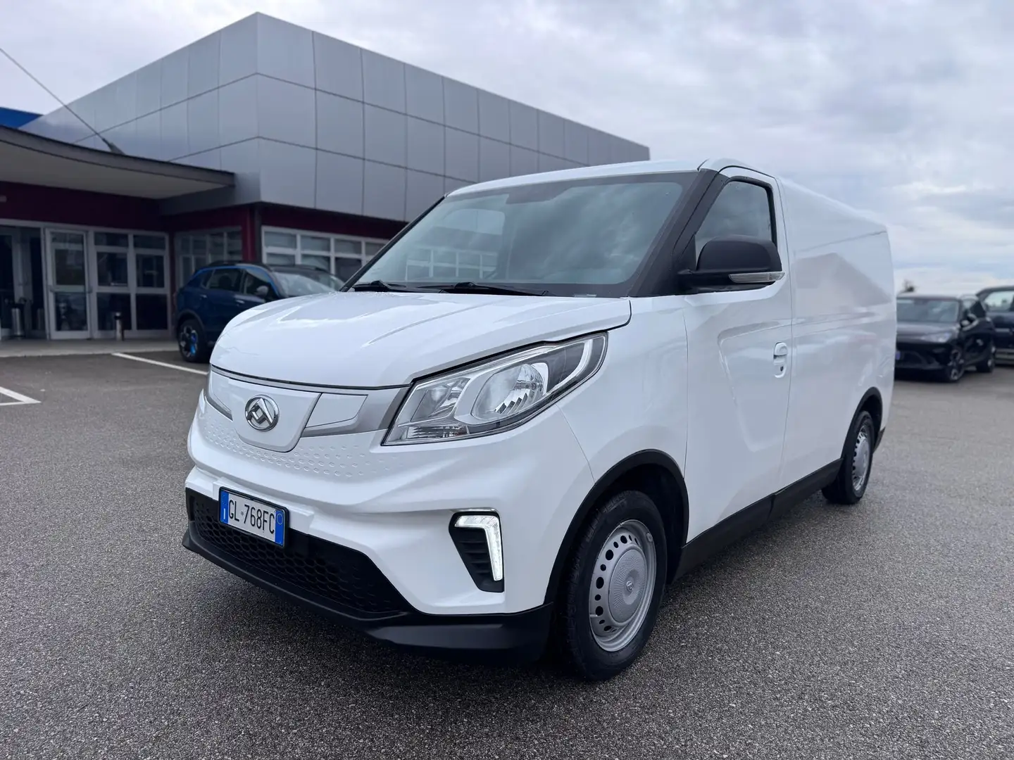 Maxus eDeliver 3 50 KWh passo corto 370 km autonom TG :GL768FC Wit - 2