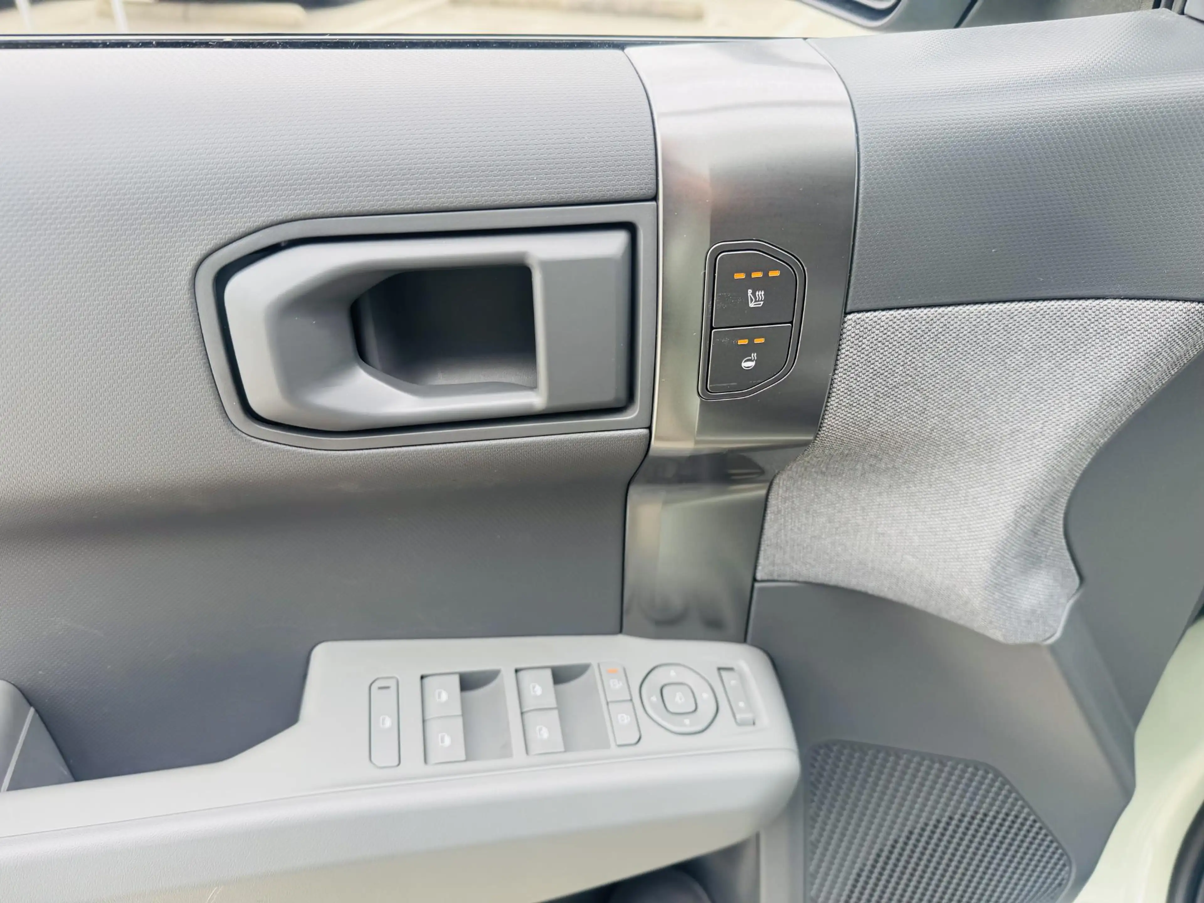 Kia EV3 Plus 81.4 kWh Stoel- & Stuurverw. | Privacyglass | — photo 14
