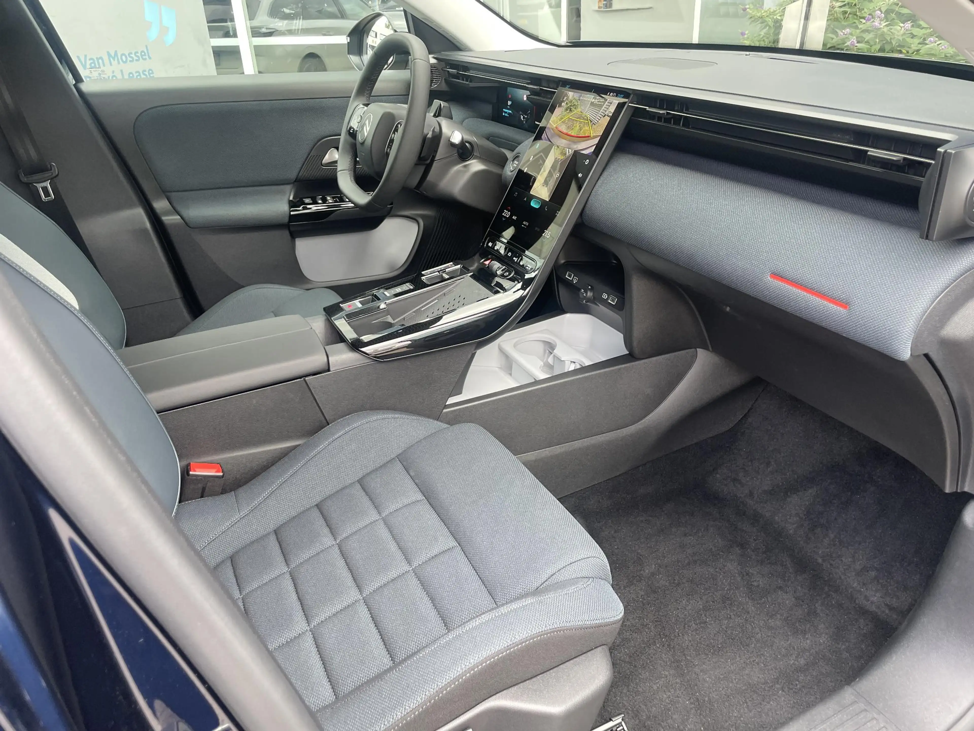 Citroen C5 Aircross 1.2 Hybrid 145 Plus — photo 14