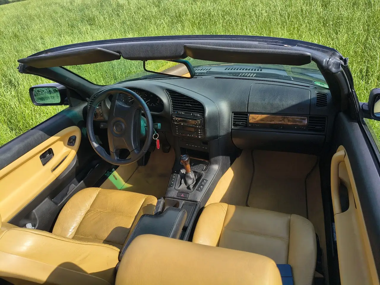 BMW 318i, foto 8
