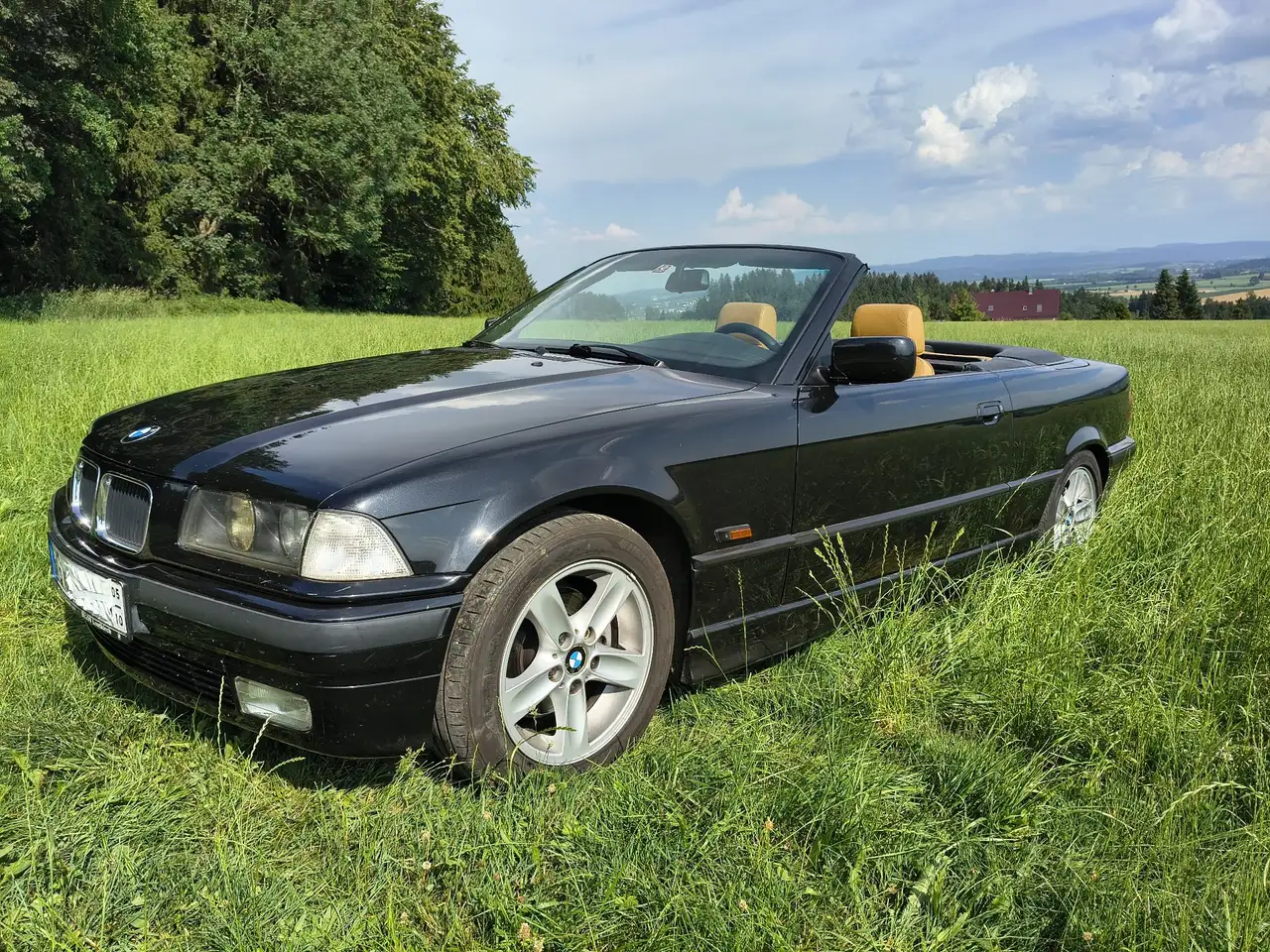 BMW 318i, foto 2