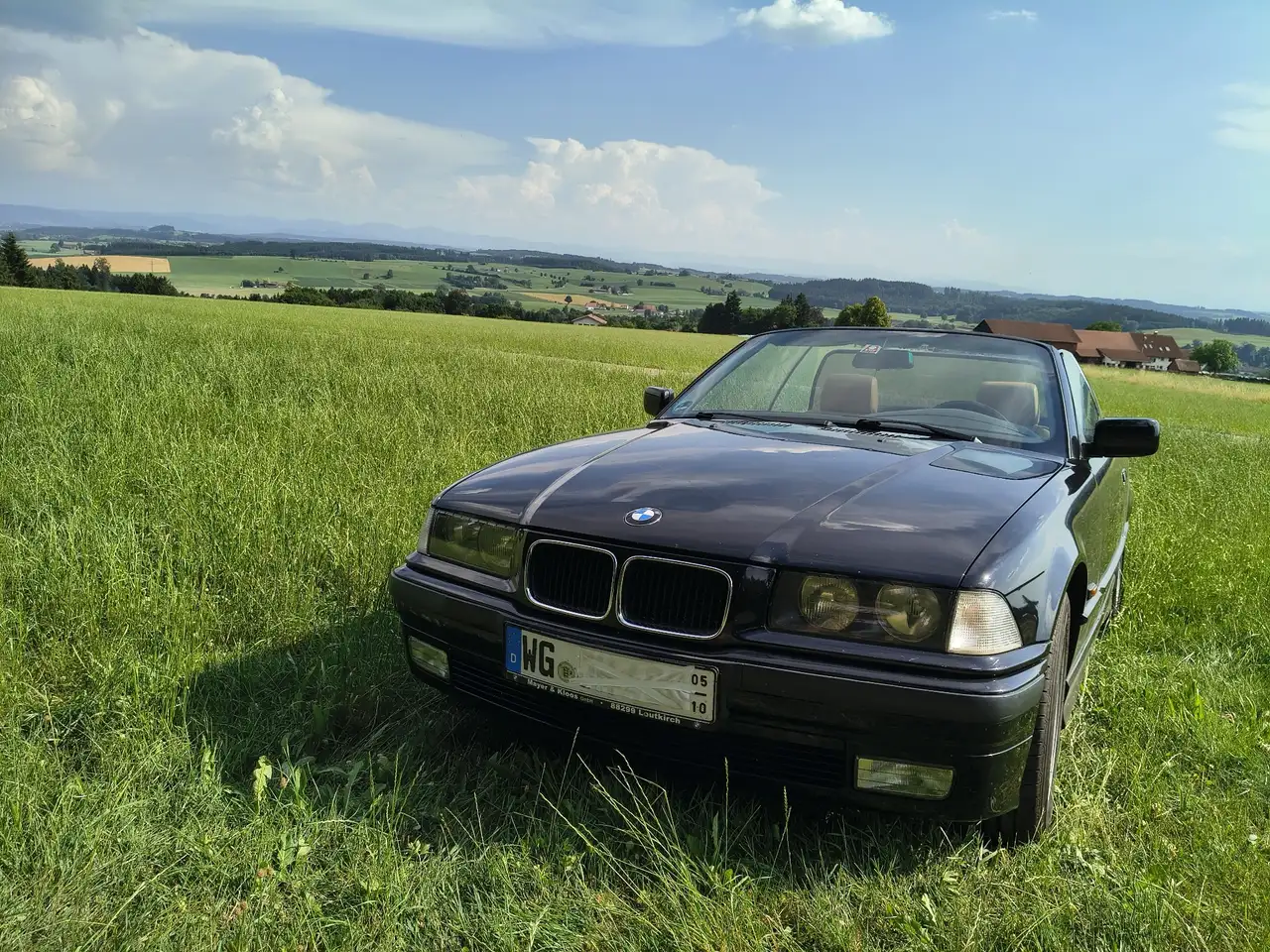 BMW 318i, foto 1