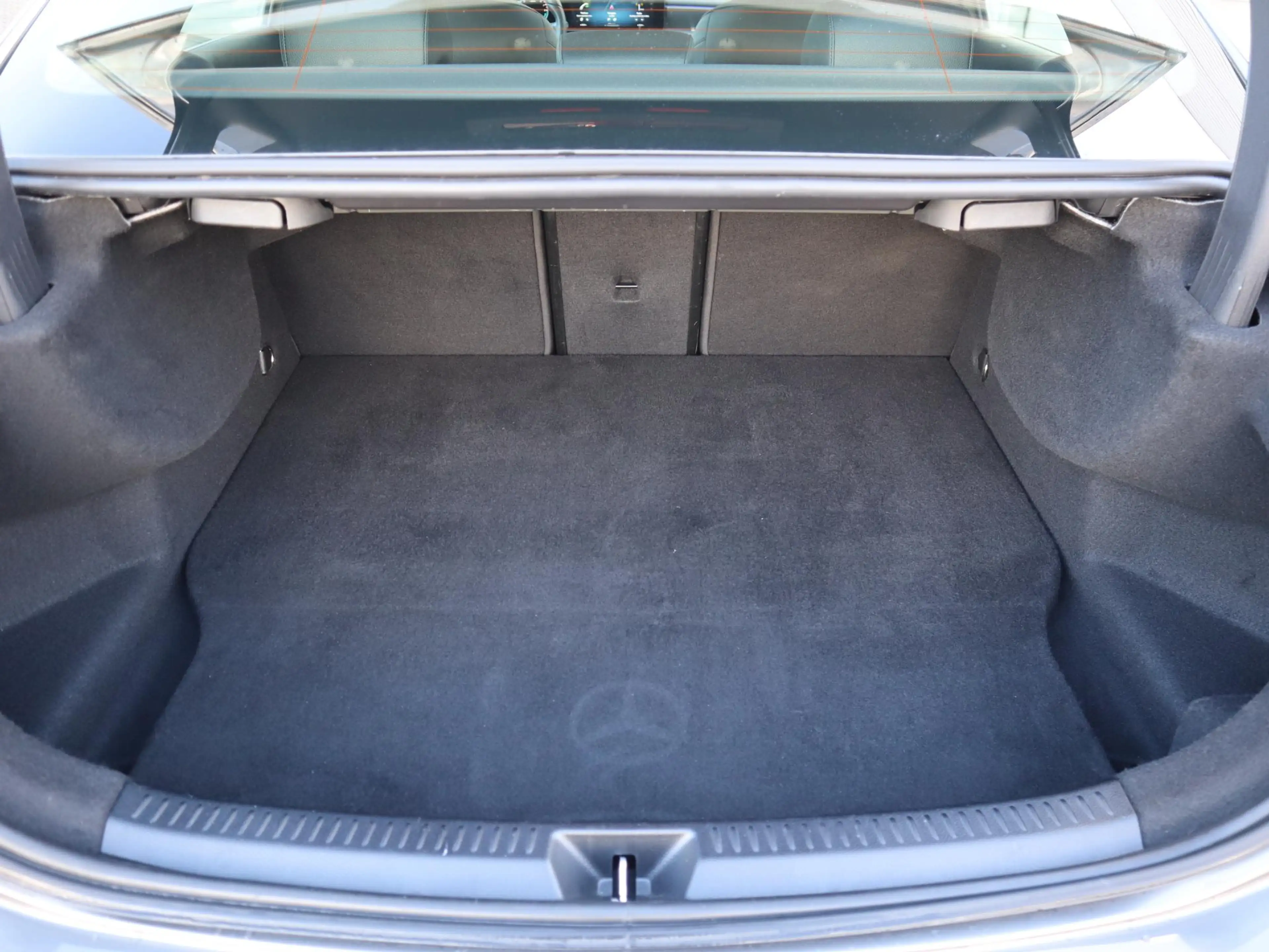 Mercedes-Benz A 250 e Business Solution Luxury Limited — photo 9