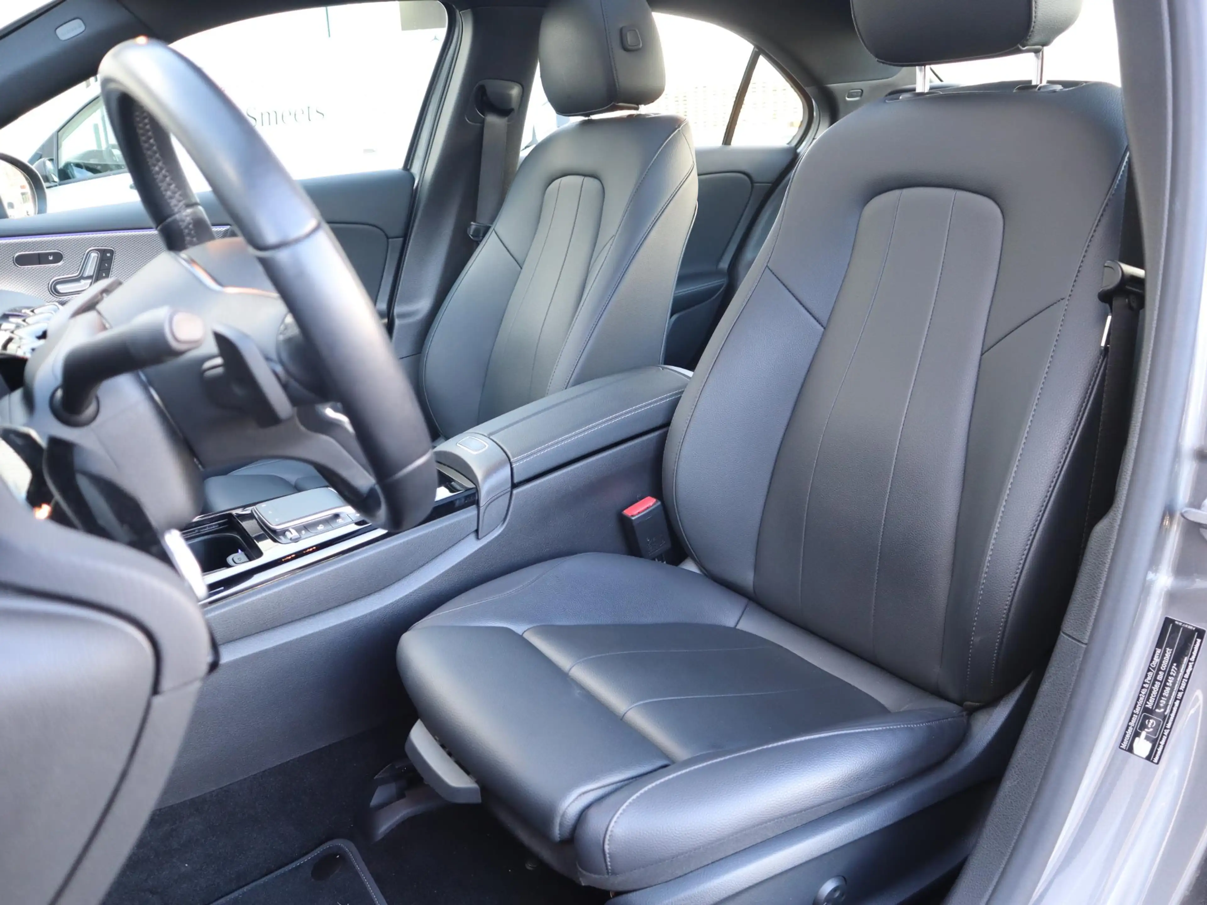 Mercedes-Benz A 250 e Business Solution Luxury Limited — photo 12