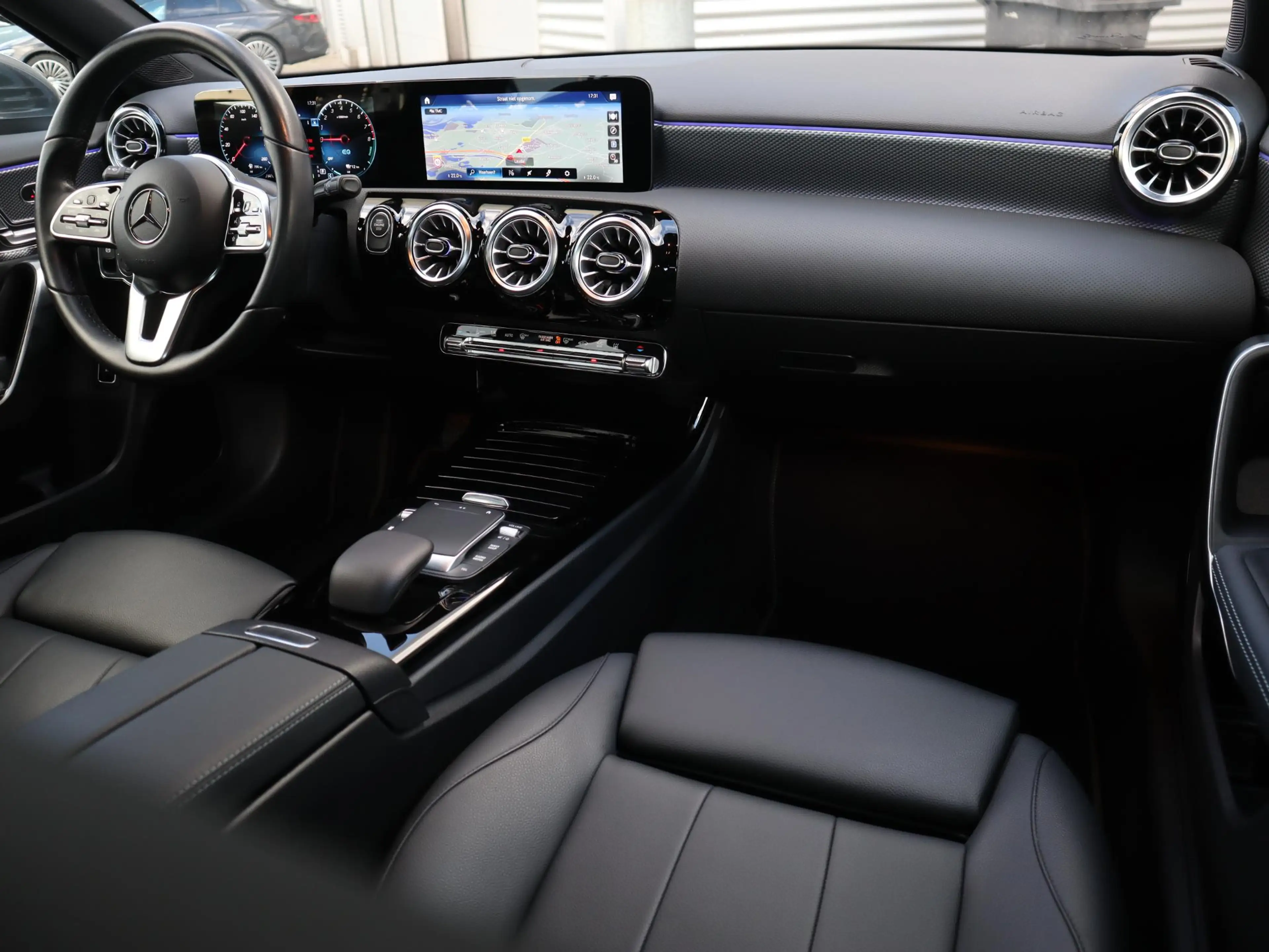 Mercedes-Benz A 250 e Business Solution Luxury Limited — photo 3