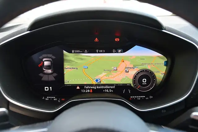 Audi TT RS Coupé 2,5 TFSI S-tronic TEMP NAVI M-LED RS PAKE... Ansicht 17